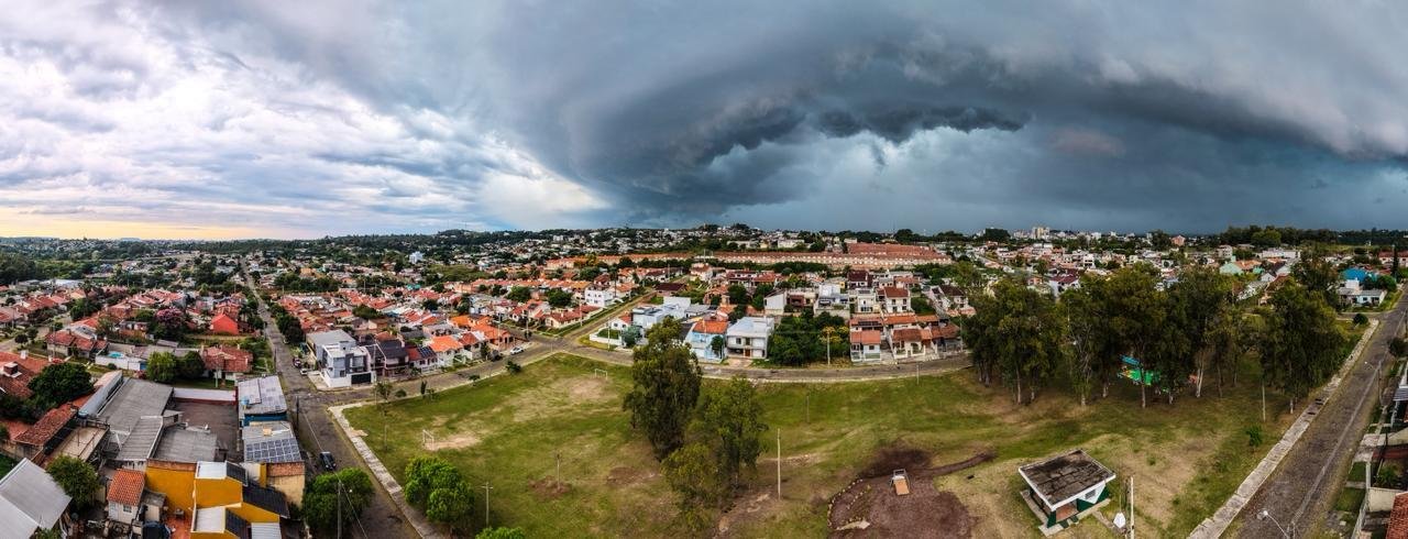 Chegada do temporal em Santana do Livramento
