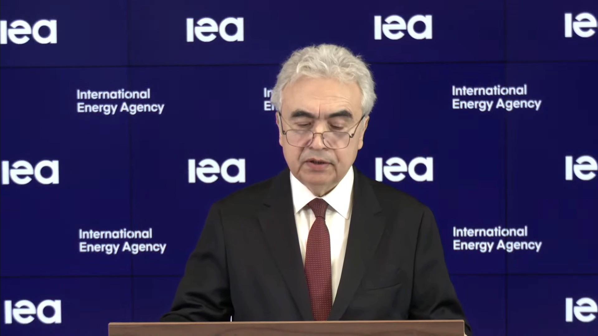 Fatih Birol alerta que voos poder&atilde;o ser cancelados "em breve"