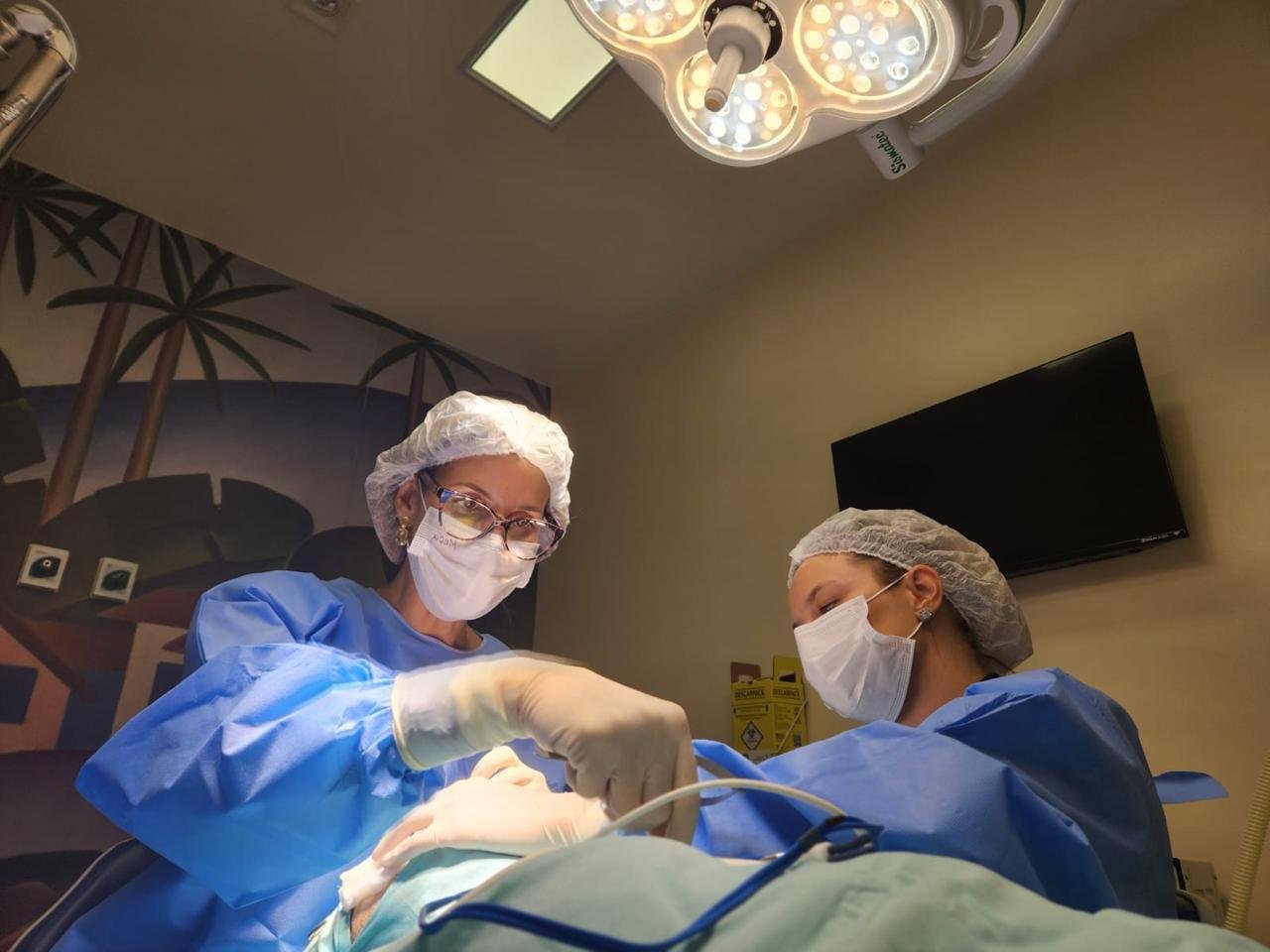 A indica&ccedil;&atilde;o da blefaroplastia tamb&eacute;m depende da anatomia e do impacto funcional sobre os olhos