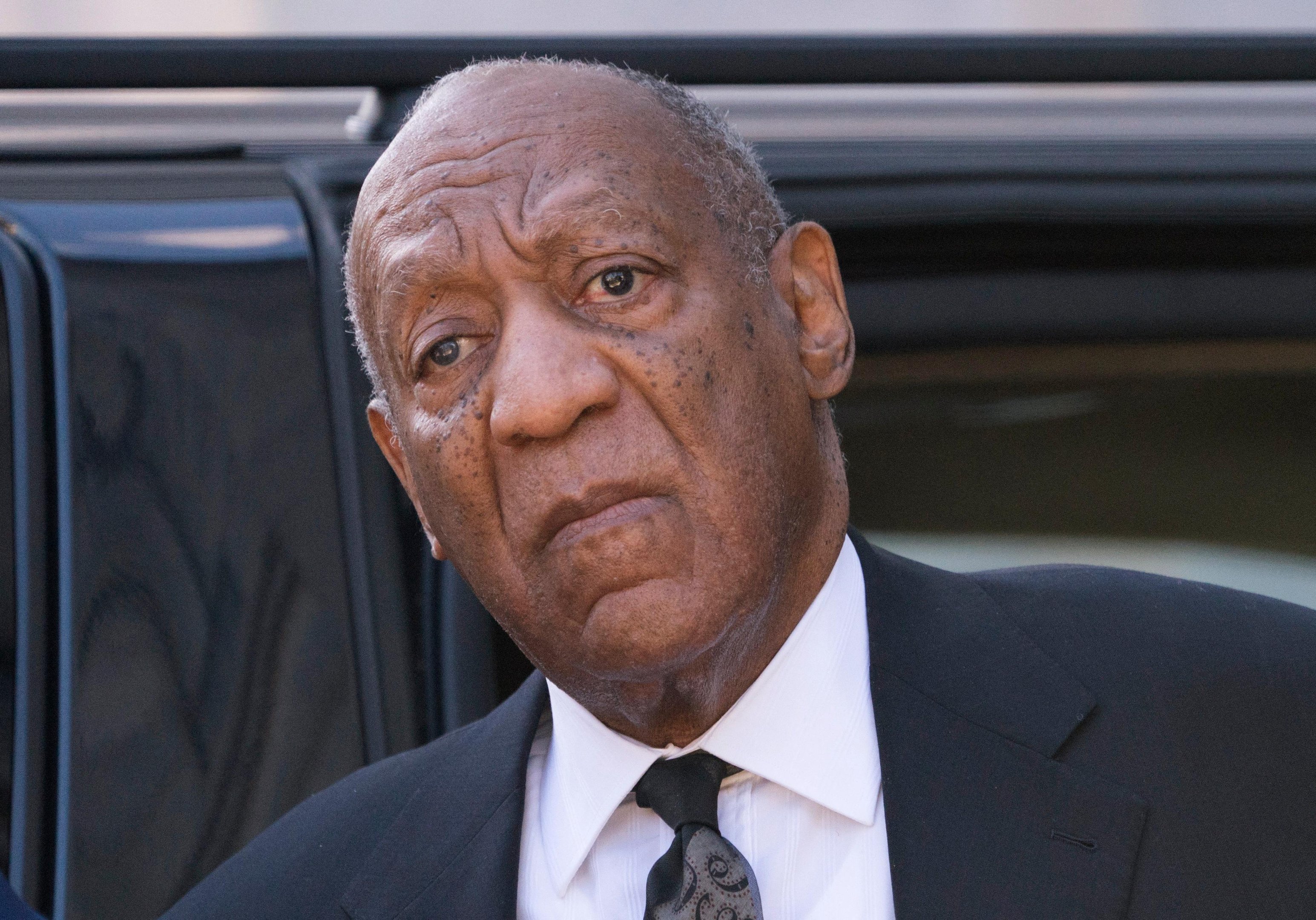 Ator Bill Cosby  em registro de 2018