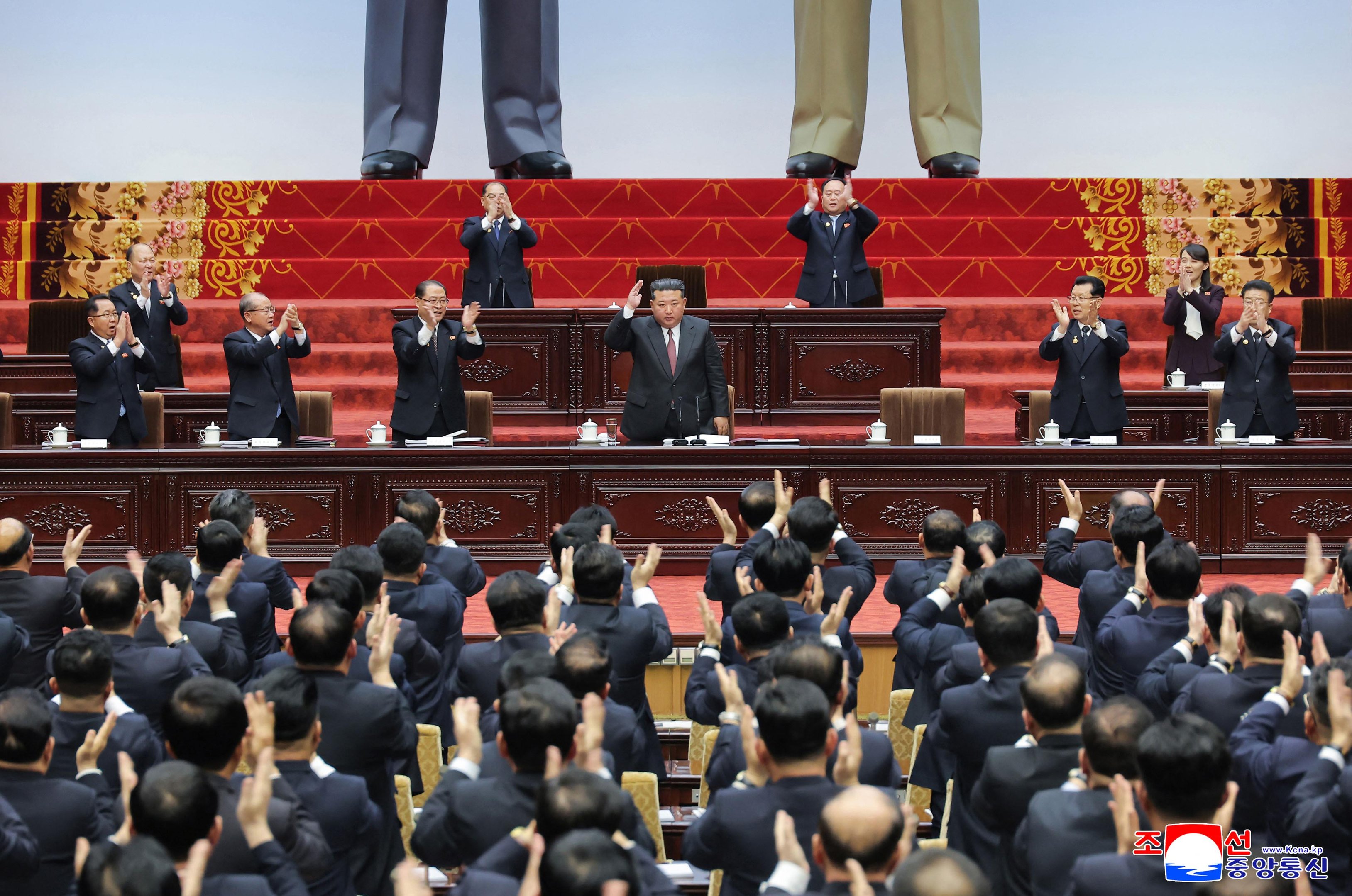 Kim dirige o Estado fundado por seu av&ocirc; Kim Il Sung em 1948 e governa o pa&iacute;s desde a morte de seu pai, Kim Jong Il, em 2011