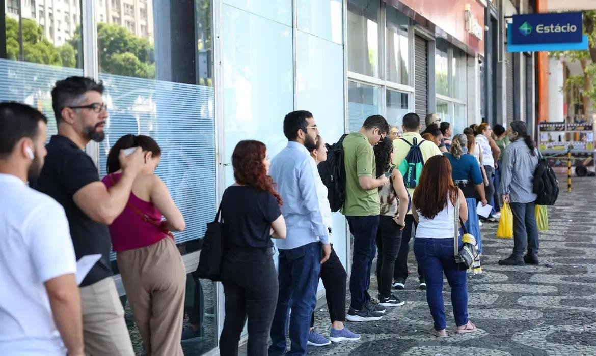 Vagas ainda n&atilde;o preenchidas equivalem a 21% do total das 8.573 vagas ofertadas no certame de 2024