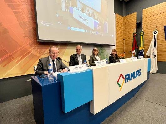 Iniciativa reuniu autoridades e especialistas para discutir a&ccedil;&otilde;es governamentais sobre primeira inf&acirc;ncia