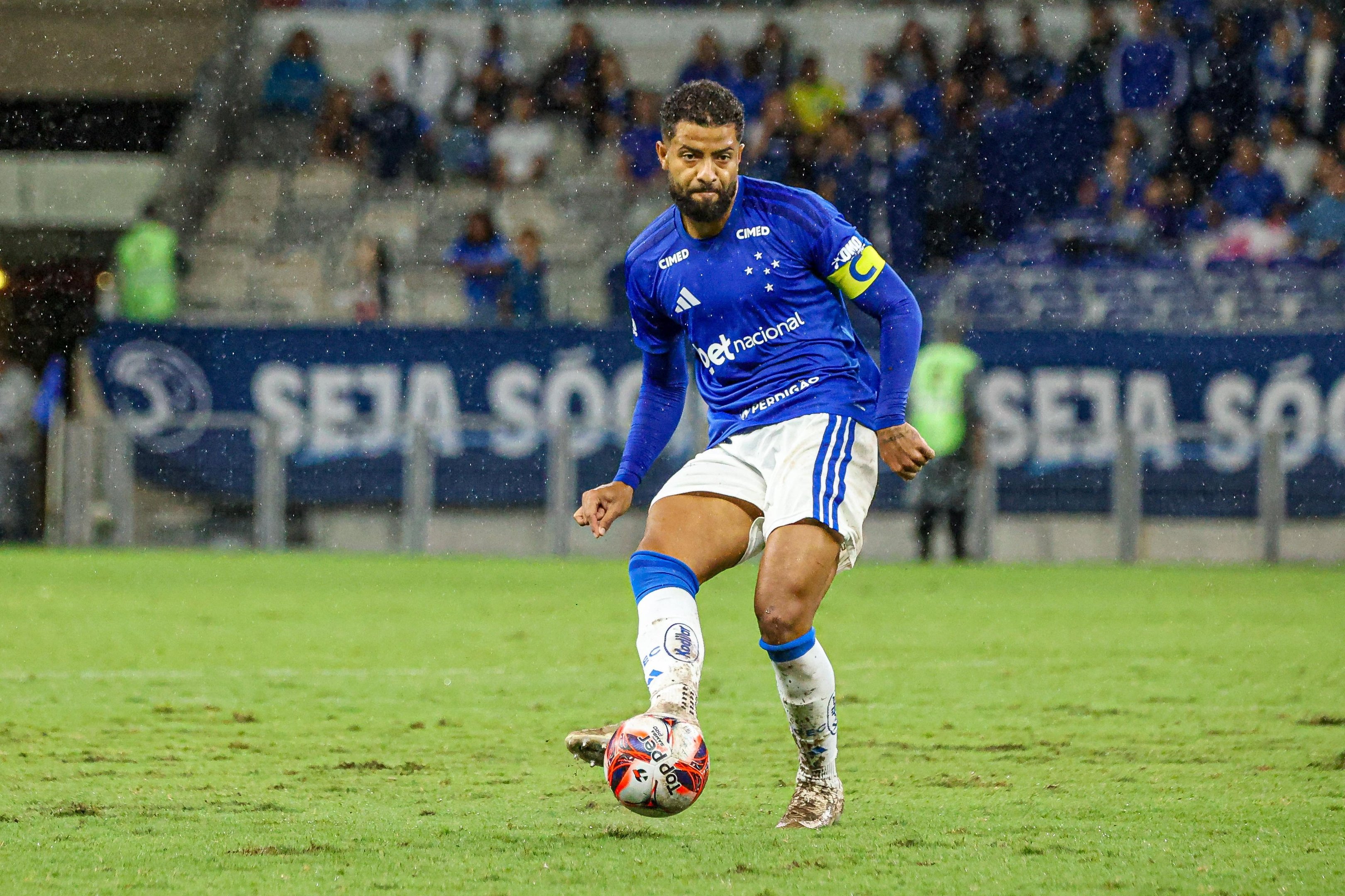 Inter quer contratar o zagueiro Jo&atilde;o Marcelo, do Cruzeiro