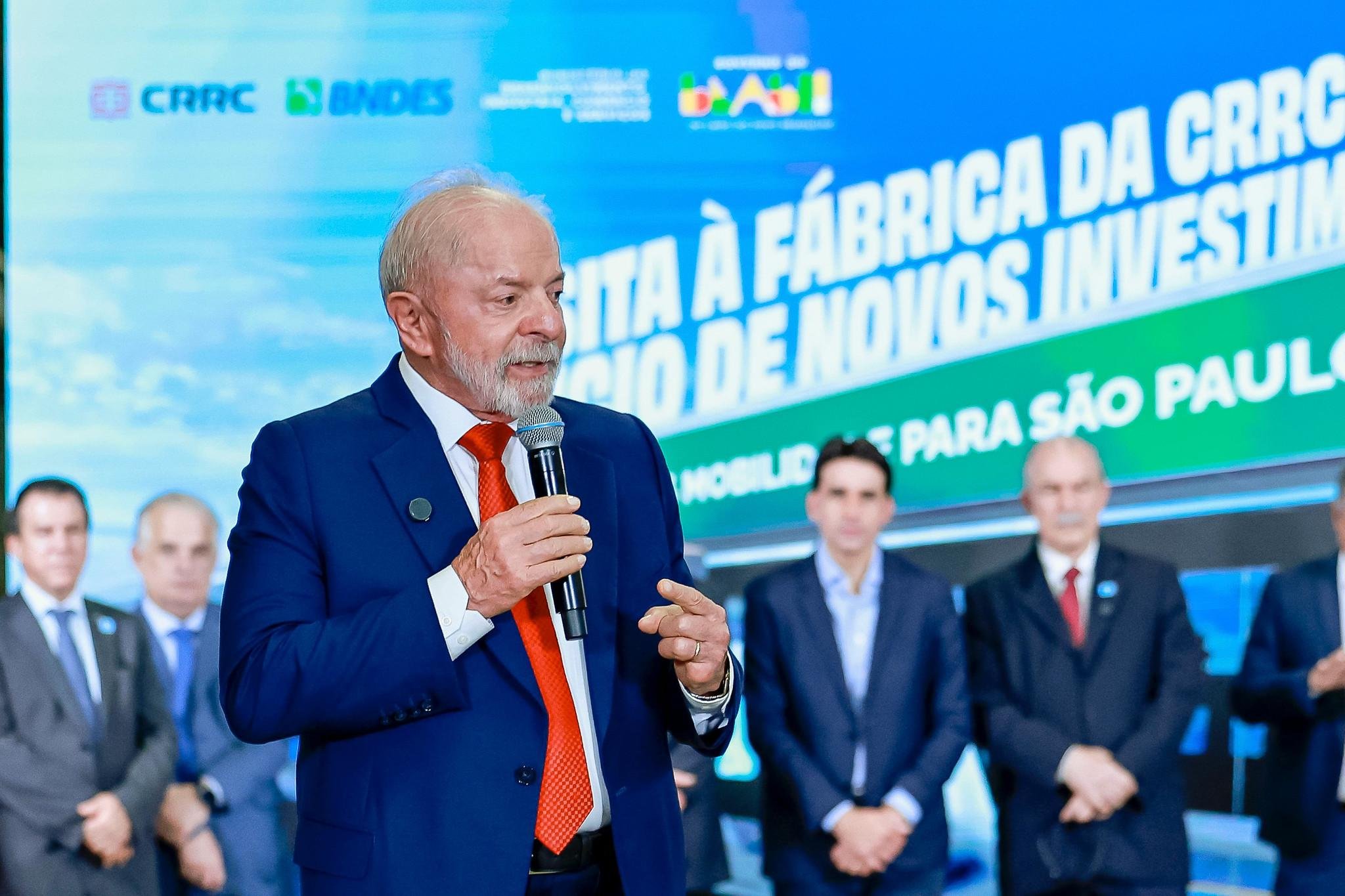 Lula visitou hoje a unidade da China Railway Rolling Stock Corporation (CRRC)
