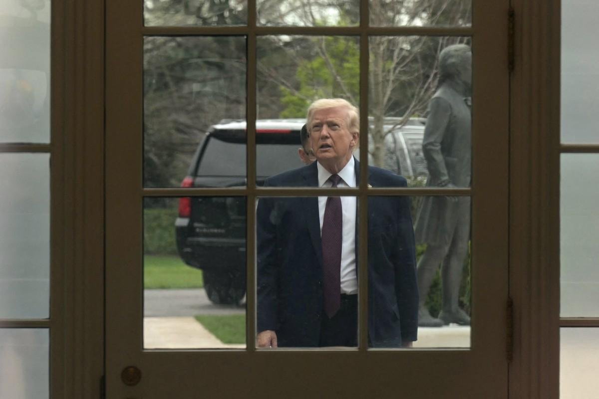 Trump negocia resolu&ccedil;&atilde;o de conflito com Ir&atilde;