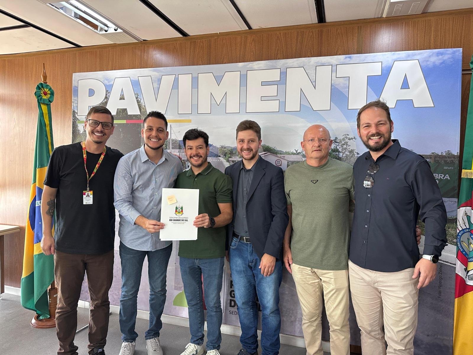 A pavimenta&ccedil;&atilde;o contribuir&aacute; para a valoriza&ccedil;&atilde;o dos im&oacute;veis e para o desenvolvimento econ&ocirc;mico local