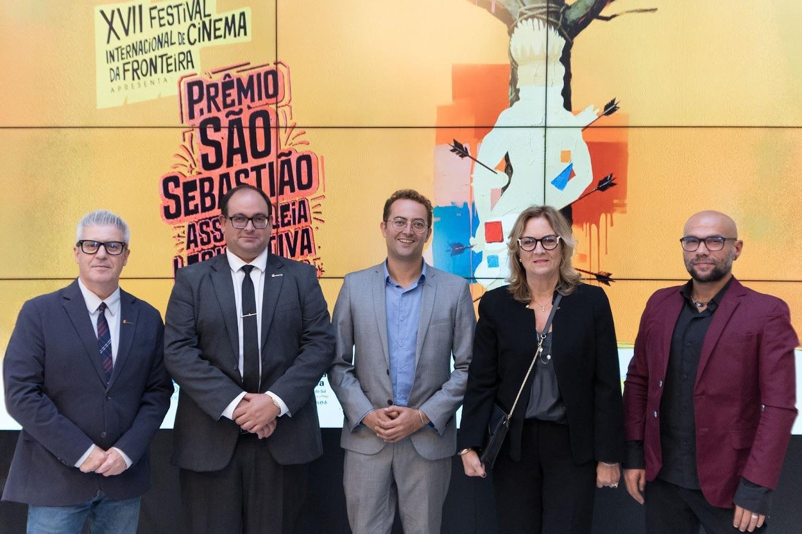​Glauber Pereira, Guilherme Bragan&ccedil;a, Zeca Brito, Maria Luiza P&ecirc;gas e Jeferson Wainer - cr&eacute;dito Isidoro B. Guggiana