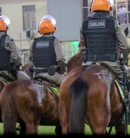Soldado do 4&ordm; Regimento de Pol&iacute;cia Montada baleou assaltante em Alvorada