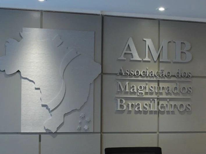 Entidade argumenta que a magistratura enfrenta defasagem nos sal&aacute;rios e sobrecarga de trabalho