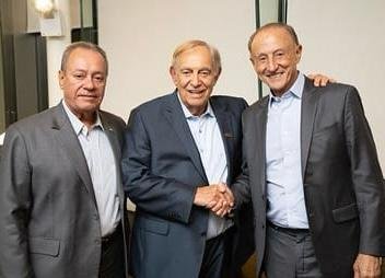 Ricardo Alban, presidente da CNI, com Claudio Bier, presidente da FIERGS, e Paulo Scaf, presidente da FiESP,  no jantar das federa&ccedil;&otilde;es  das ind&uacute;strias  e membros da CNI, em S&atilde;o Paulo