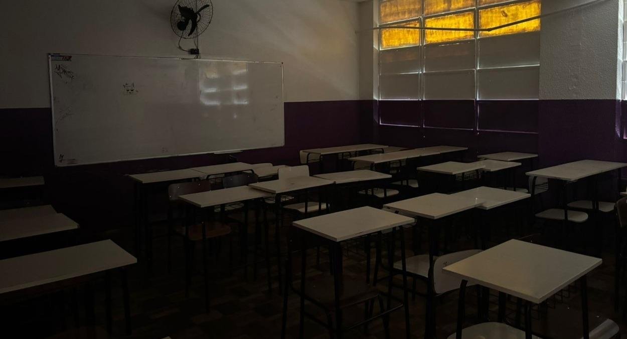 Pr&eacute;dio est&aacute; &agrave;s escuras devido sobrecarga na rede el&eacute;trica