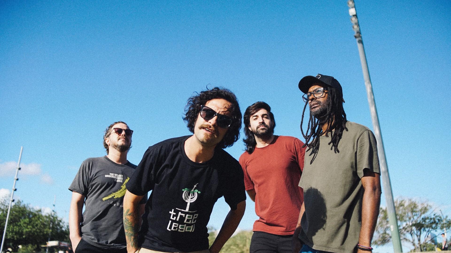 Quarteto combina rock alternativo, indie e m&uacute;sica popular contempor&acirc;nea