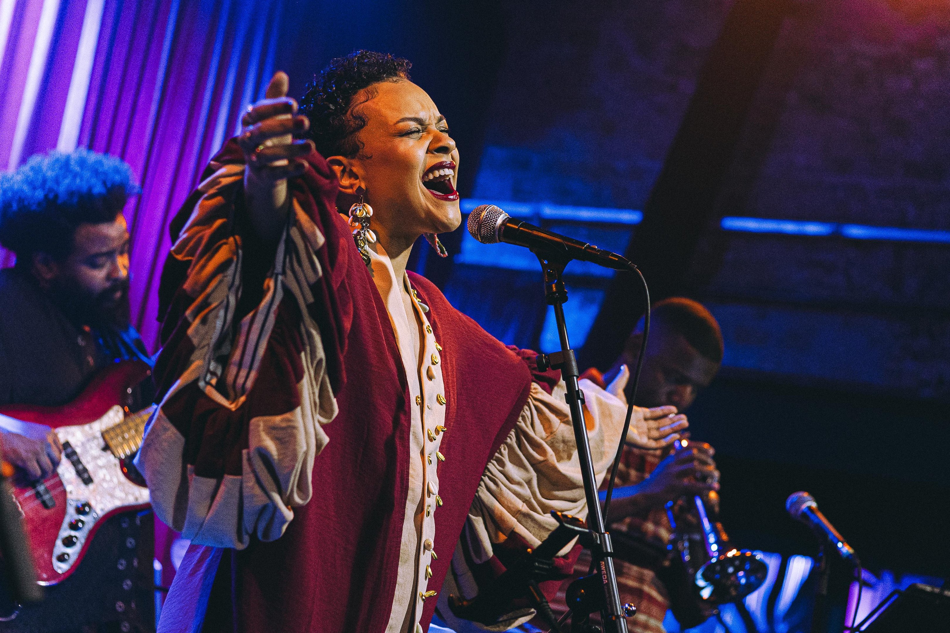 Dida Larruscain &eacute; uma das atra&ccedil;&otilde;es do Villa Jazz neste s&aacute;bado