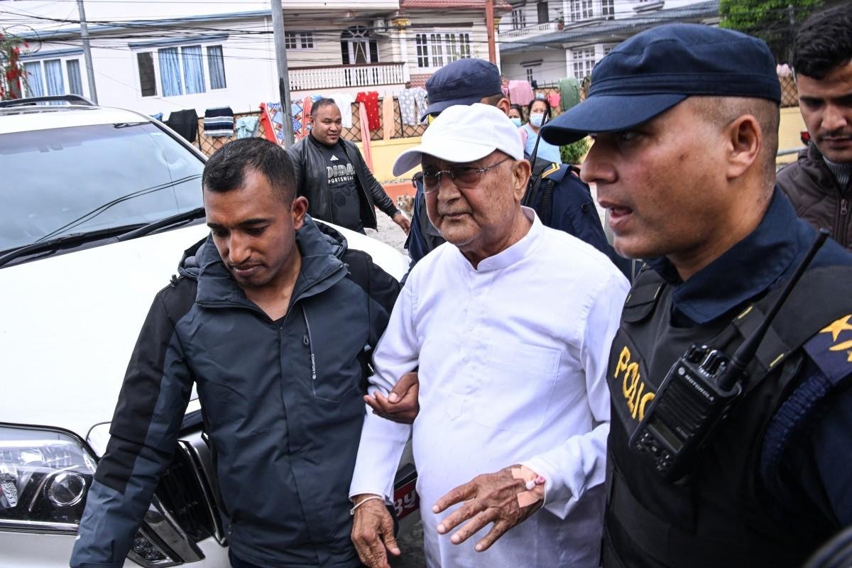 Ex-primeiro-ministro do Nepal KP Sharma Oli &eacute; preso