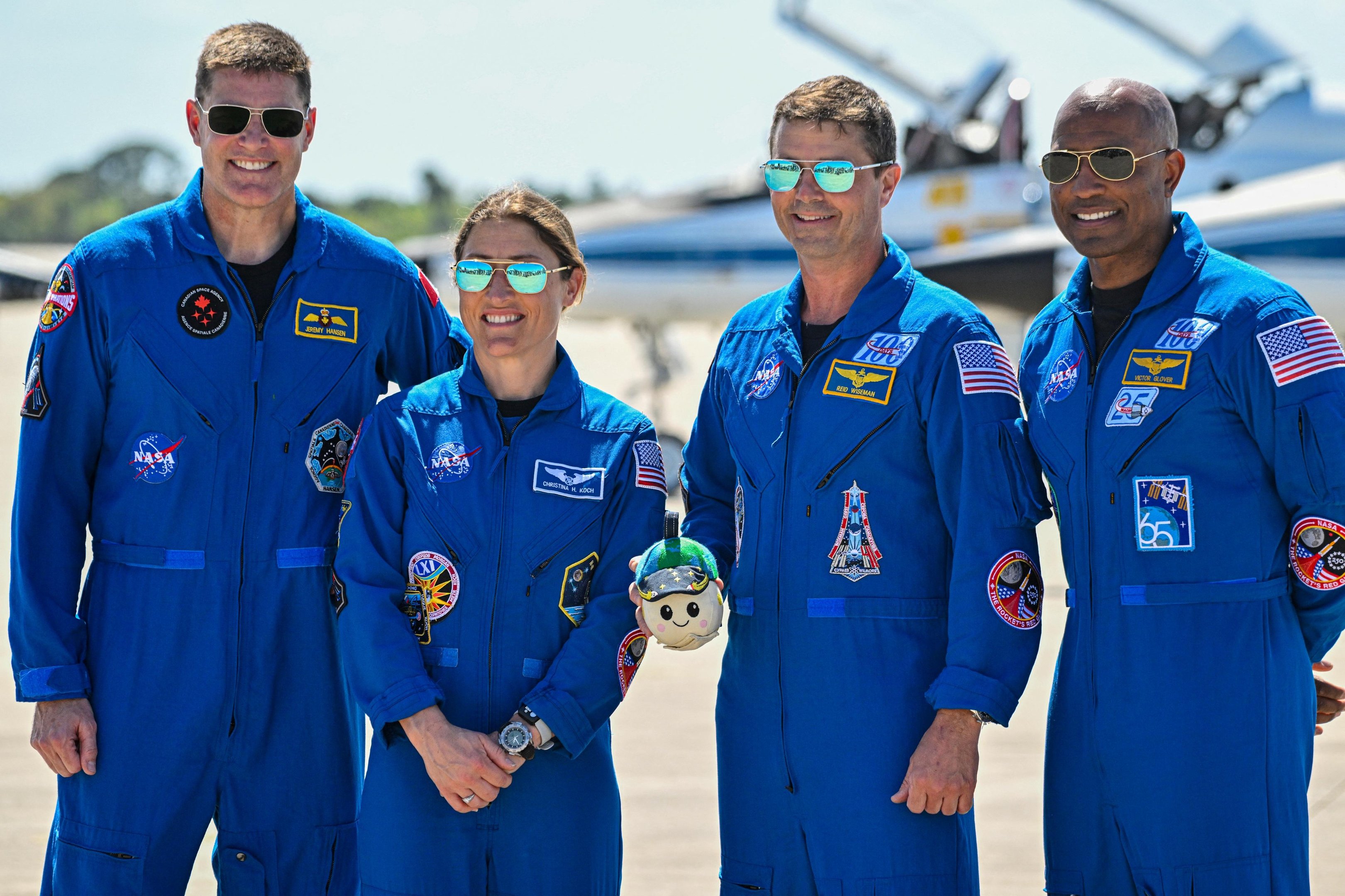 Quatro tripulantes da Artemis 2 est&atilde;o no Centro Espacial Kennedy para preparativos finais antes da viagem hist&oacute;rica
