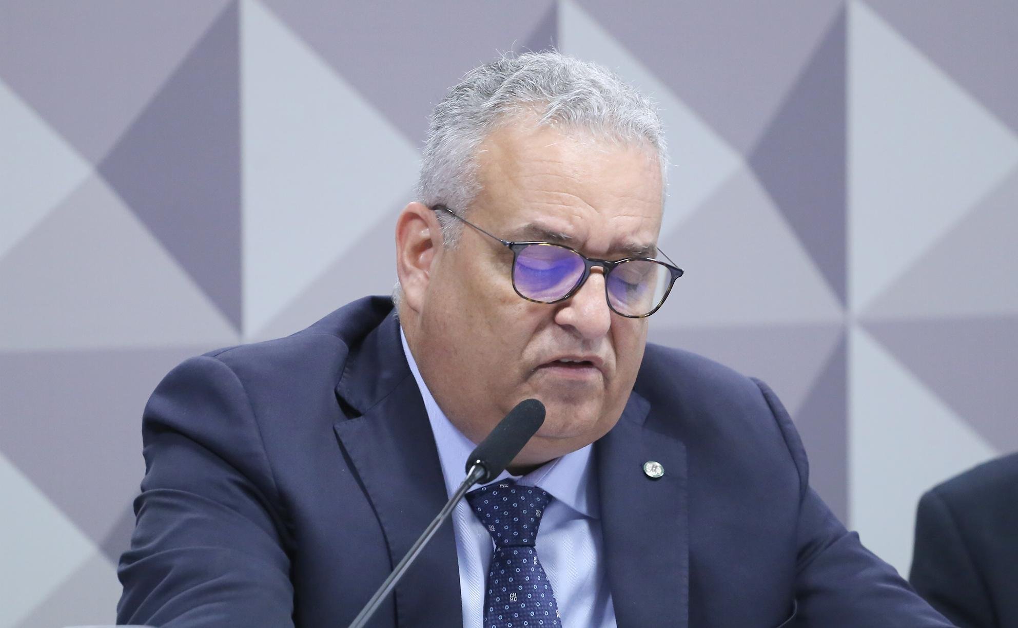 Os pedidos foram levados &agrave; Corregedoria da C&acirc;mara e ao Senado e incluem tamb&eacute;m queixas-crime por cal&uacute;nia &agrave; PGR e ao STF