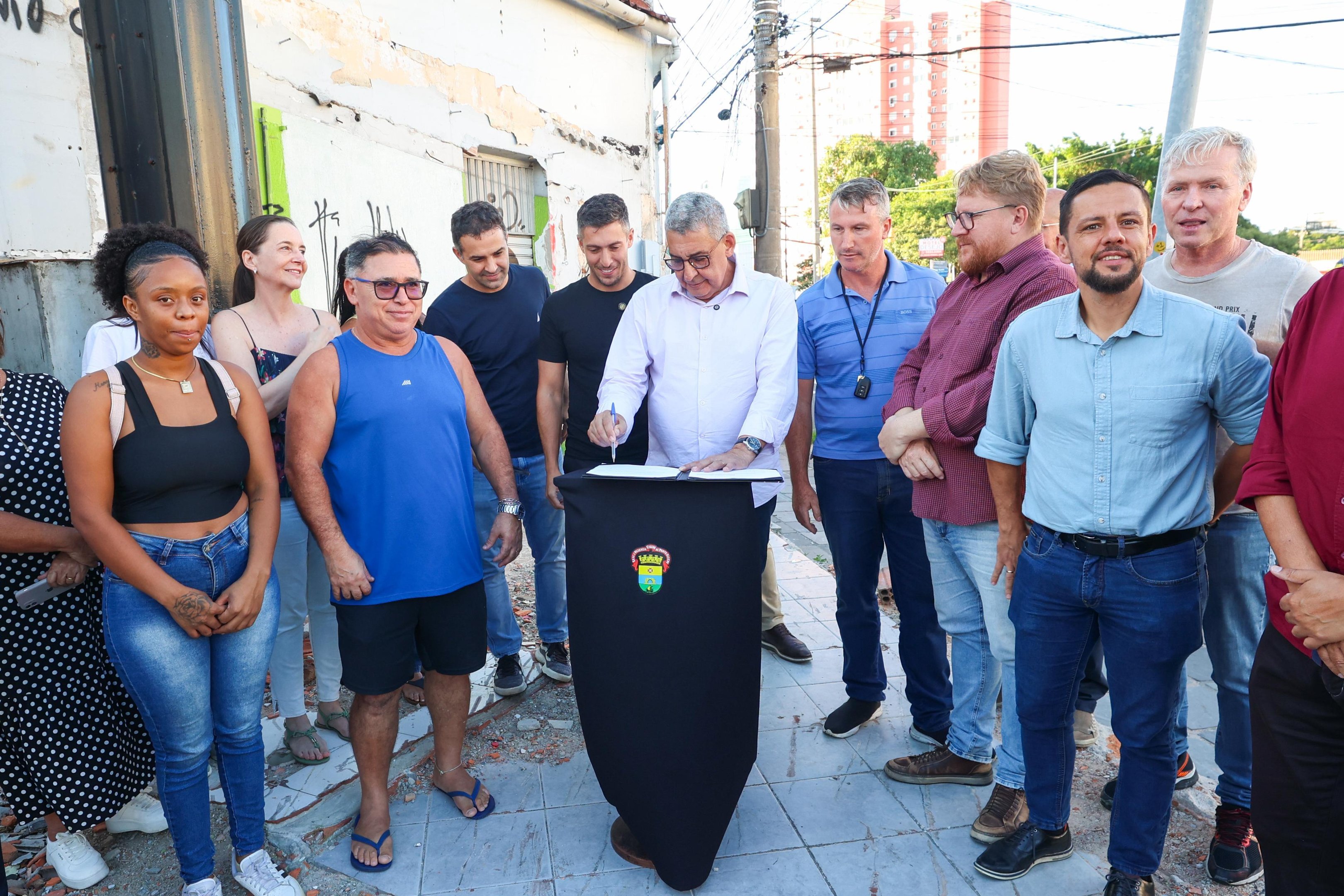 Propriet&aacute;rios ser&atilde;o notificados para realizar limpeza, garantir seguran&ccedil;a e promover regulariza&ccedil;&atilde;o