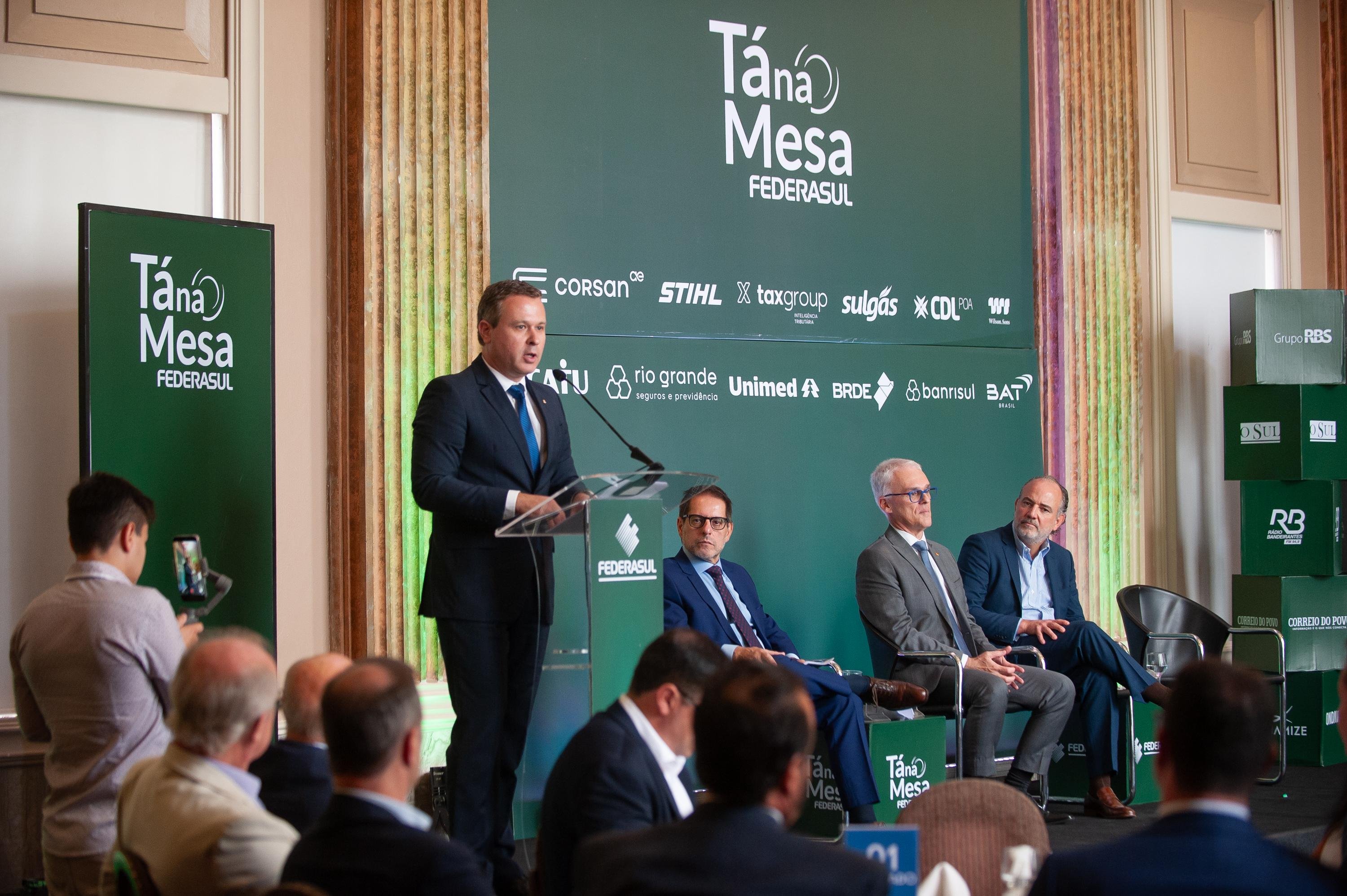 Assunto foi discutido na reuni&atilde;o-almo&ccedil;o promovida pela Federasul, nesta quarta-feira, no Pal&aacute;cio do Com&eacute;rcio