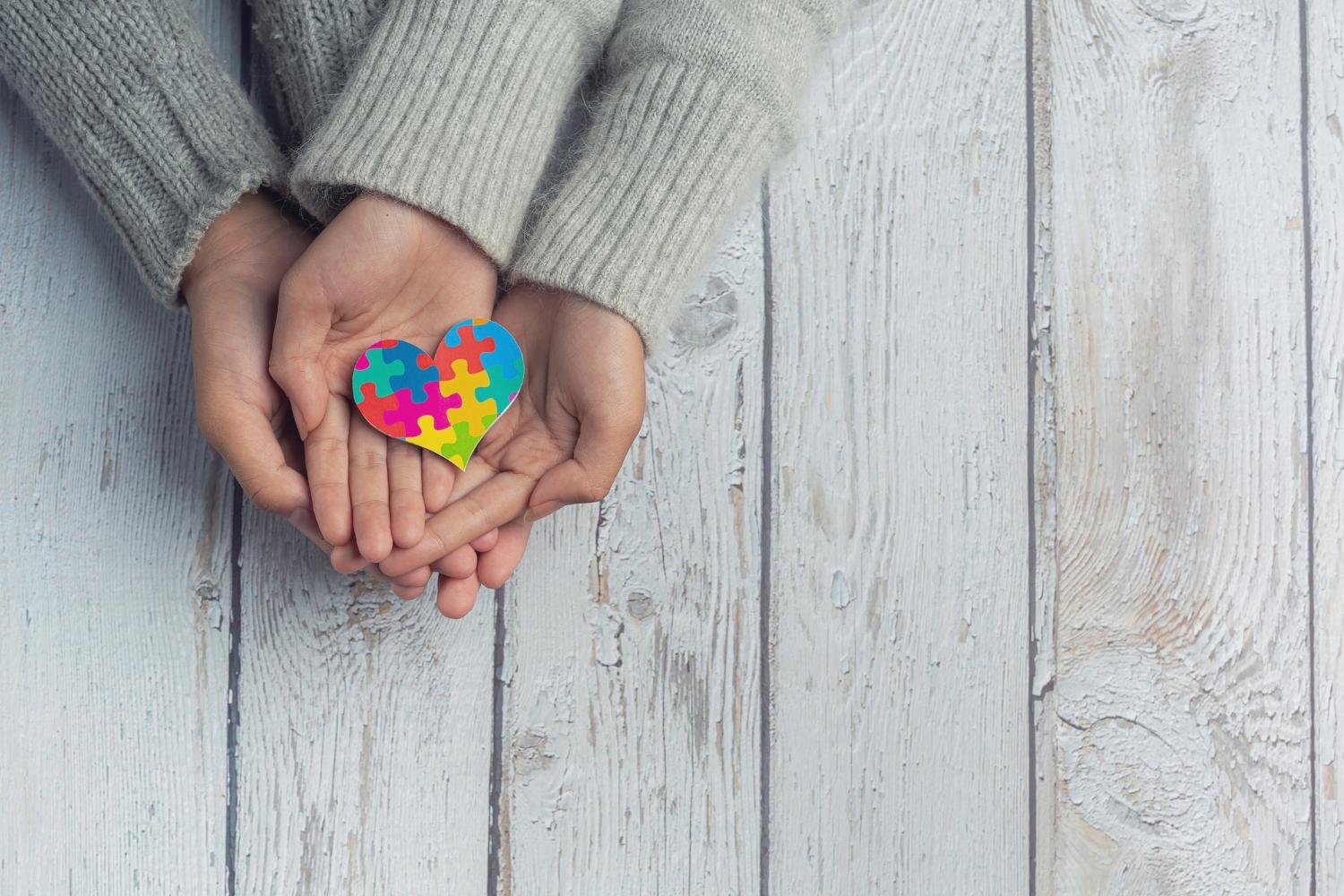 No Brasil, cerca de 2,4 milh&otilde;es de pessoas j&aacute; receberam diagn&oacute;stico de autismo