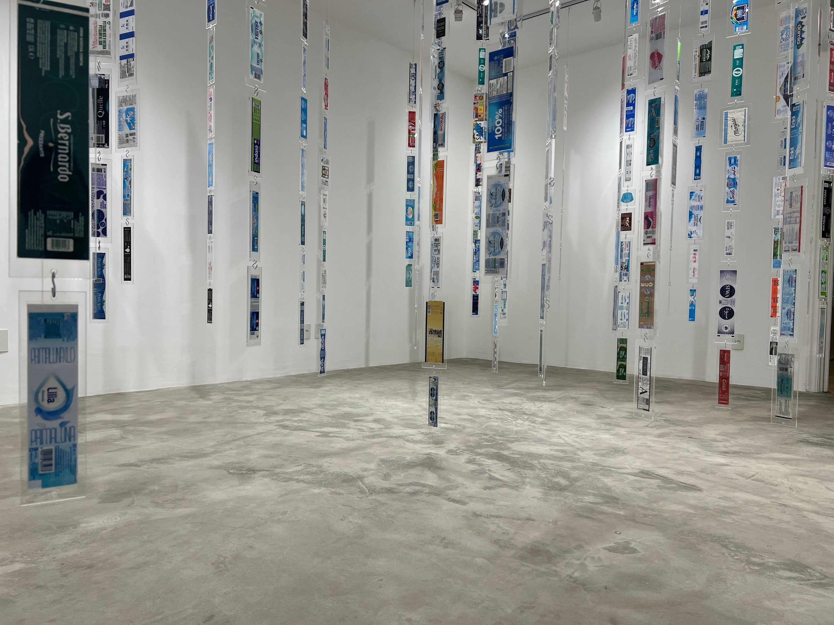 A exposi&ccedil;&atilde;o La Esperanza/&Aacute;gua, da artista Maria Paula Recena, segue at&eacute; dia 8 de maio, no v744 Atelier
