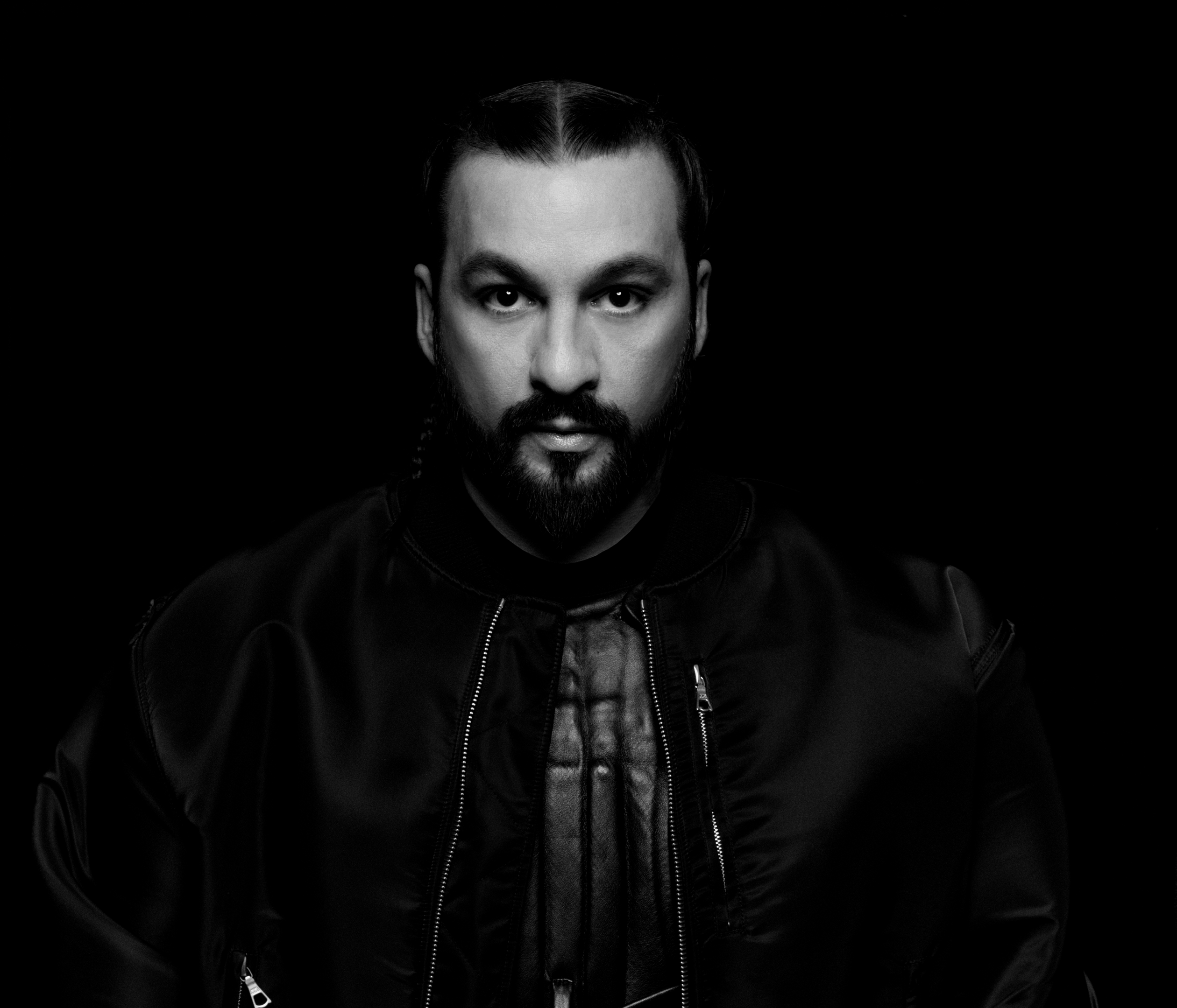 Headliner do NDO no dia 4 de setembro, o DJ e produtor Steve Angello &eacute; um dos nomes mais influentes da m&uacute;sica eletr&ocirc;nica e cofundador do grupo Swedish House Mafia