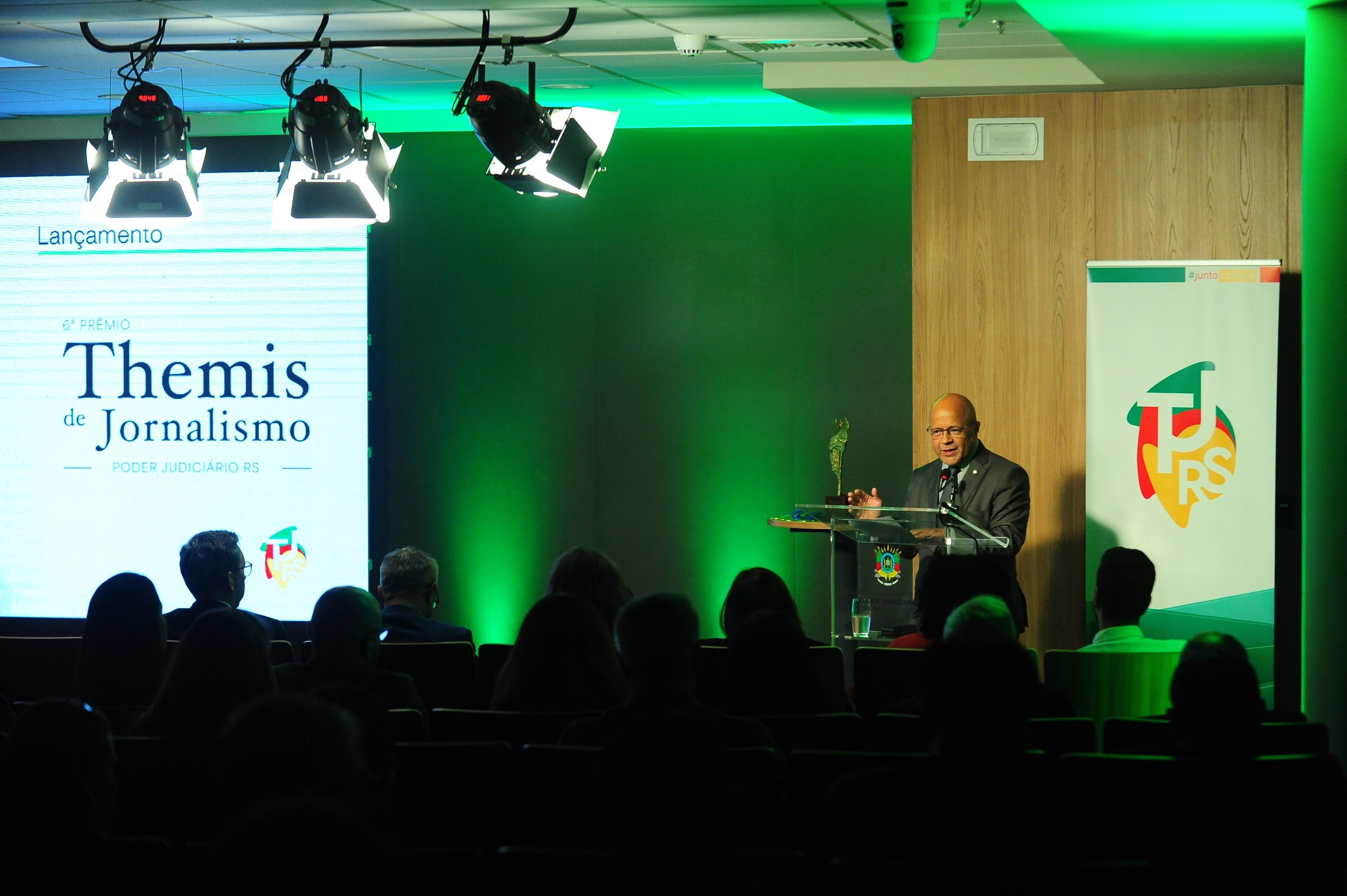 Lan&ccedil;amento Pr&ecirc;mio Themis de Jornalismo e entrega da Medalha Alberto Andr&eacute;.