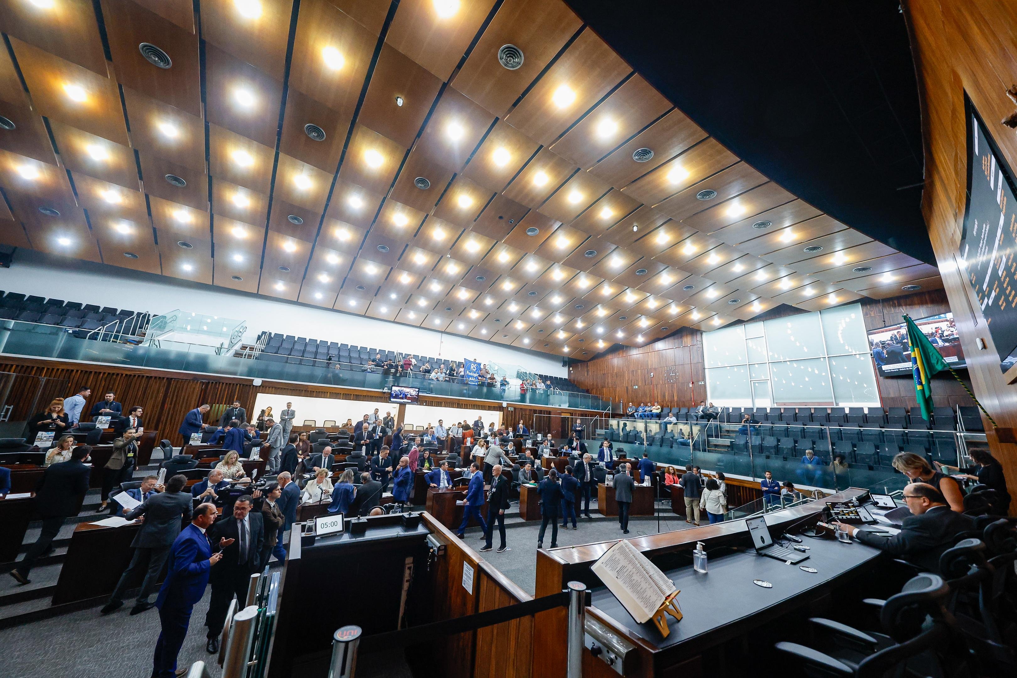 Deputados ga&uacute;chos discutiram ao longo da tarde desta ter&ccedil;a-feira