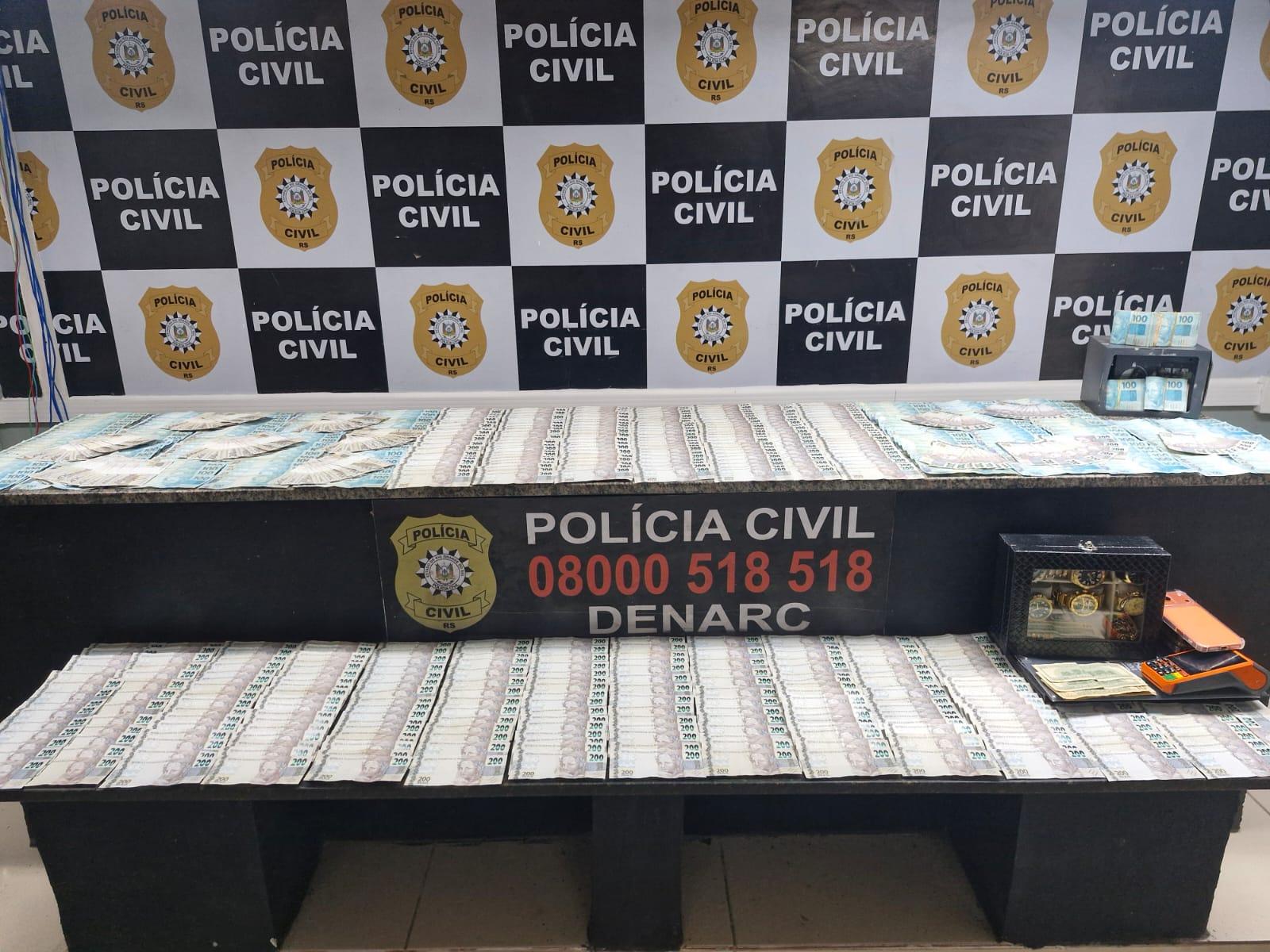 Quantia foi apreendida no bairro Canudos, durante a&ccedil;&atilde;o da Pol&iacute;cia Civil