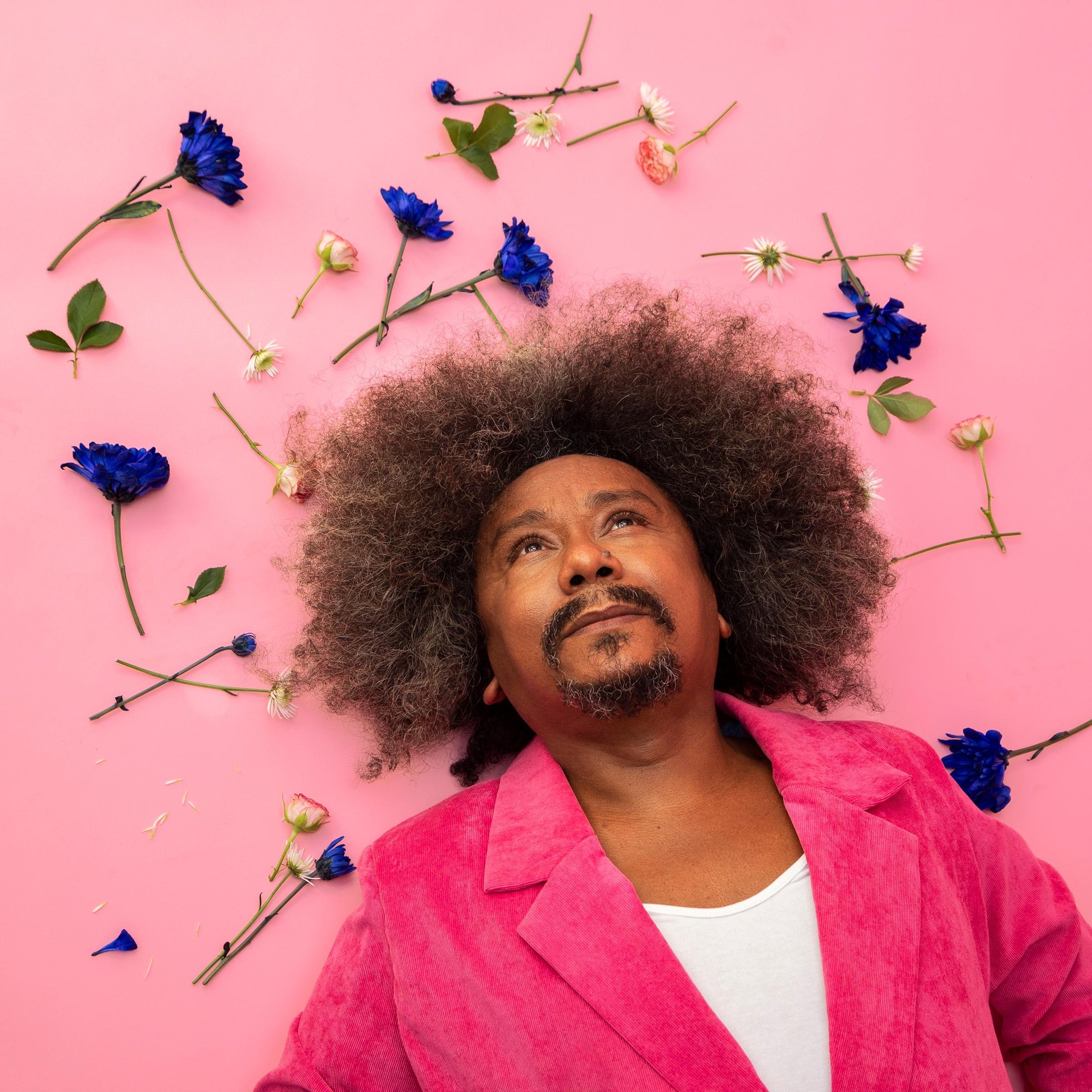 Cantor e compositor Chico C&eacute;sar se apresenta neste domingo, &agrave;s 21h, no Audit&oacute;rio Ara&uacute;jo Vianna