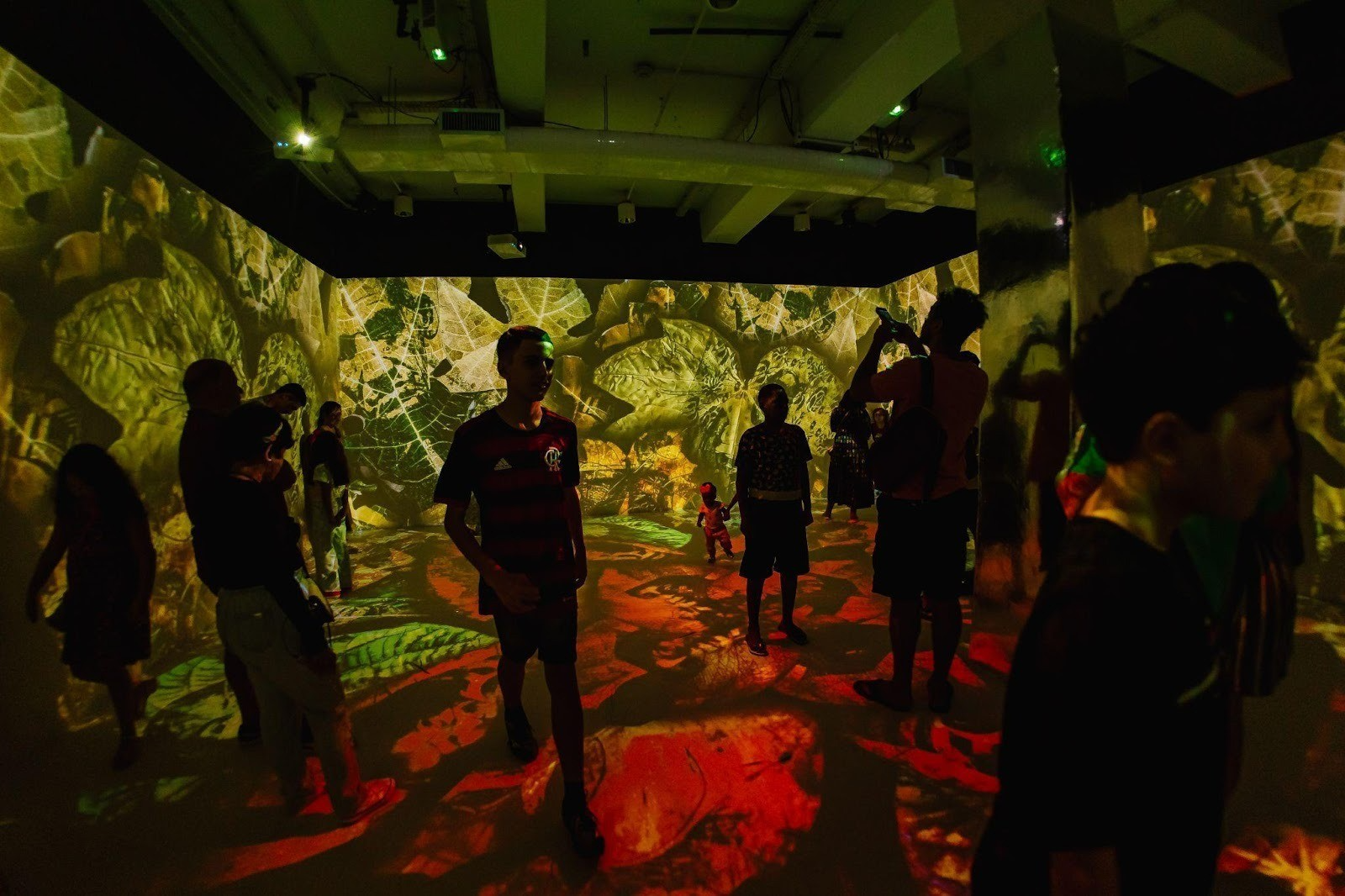 Projetos selecionados ser&atilde;o exibidos no centro cultural Futuros - Arte e Tecnologia, no Rio de Janeiro, entre agosto de 2026 e abril de 2027