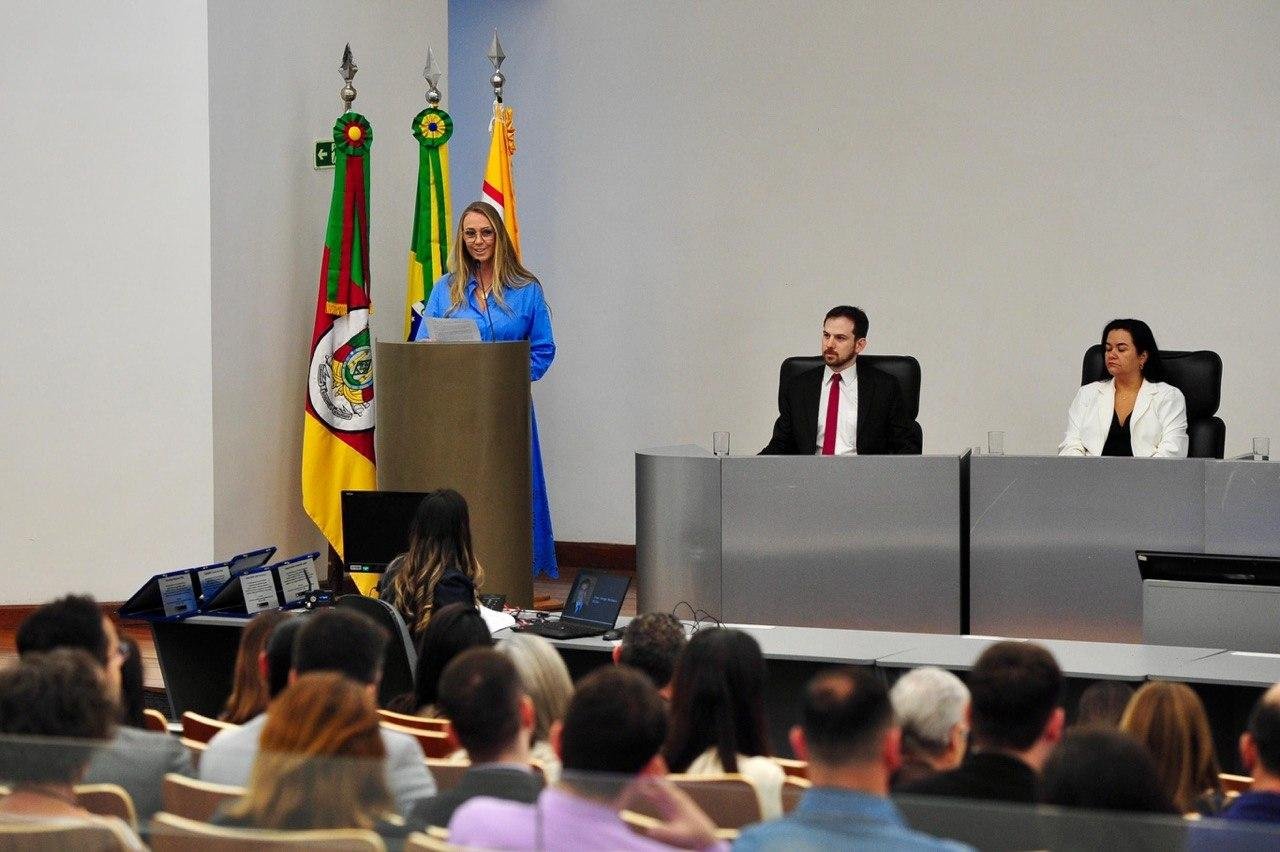 Elis&acirc;ngela falou durante a abertura do semin&aacute;rio, nesta quinta-feira