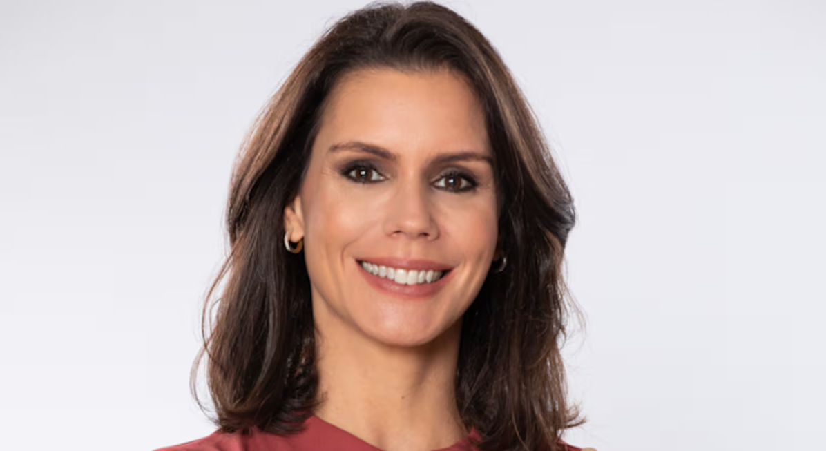 Camila Busnello foi anunciada pela Record TV como a nova apresentadora do &ldquo;Domingo Espetacular&rdquo;