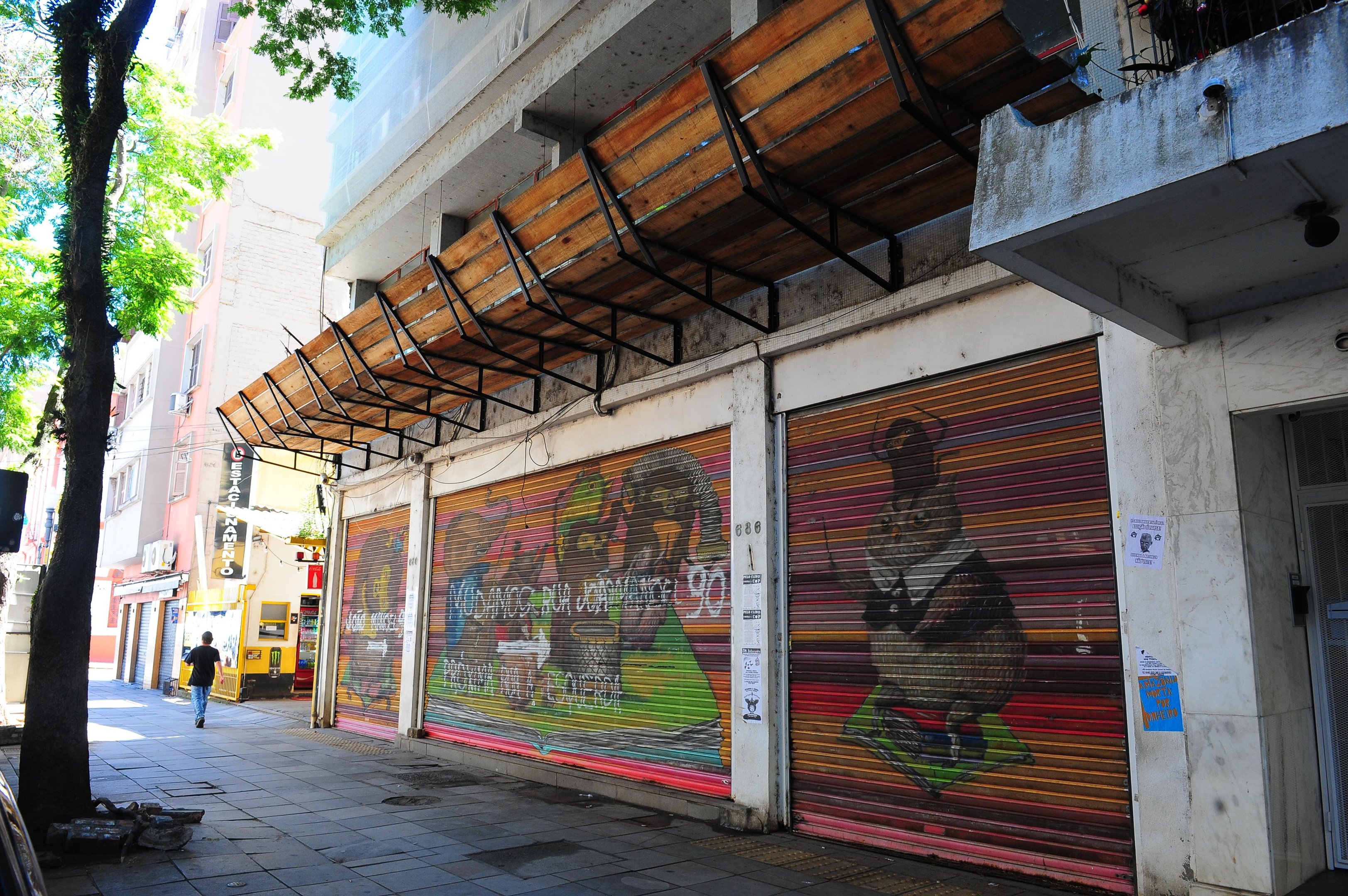 Pr&eacute;dio da Smed na principal rua do Centro Hist&oacute;rico de Porto Alegre foi leiloado por R$ 12 milh&otilde;es