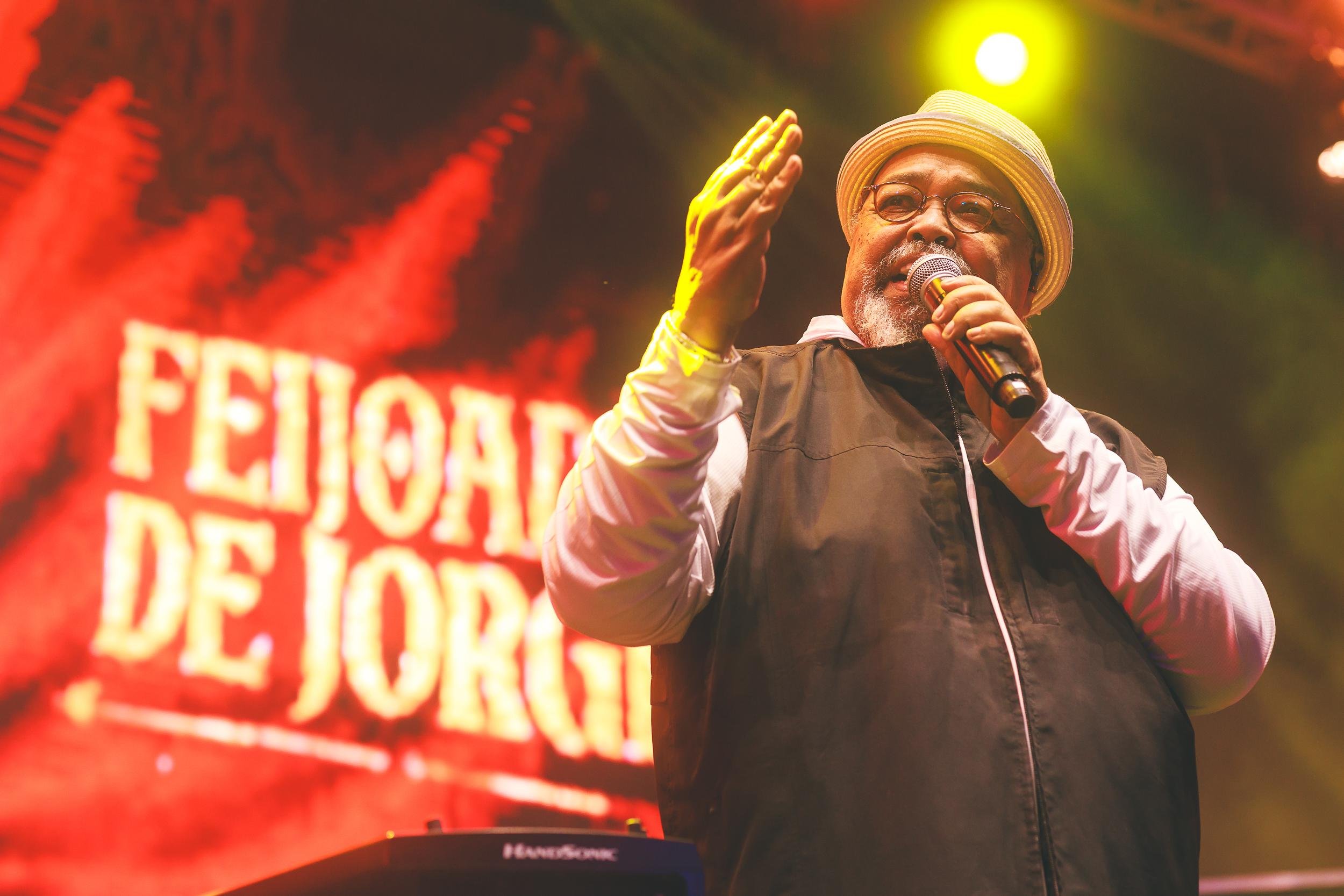 Jorge Arag&atilde;o comanda a Feijoada de Jorge, neste s&aacute;bado, das 14h &agrave;s 23h59min, em Canoas