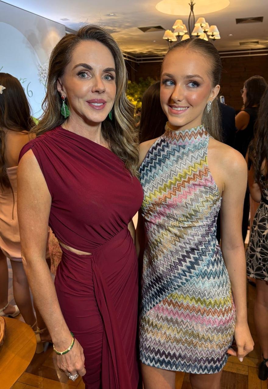 Karla Heineck e filha, Giulia Heineck Pellini, na festa das glamours, no Juvenil