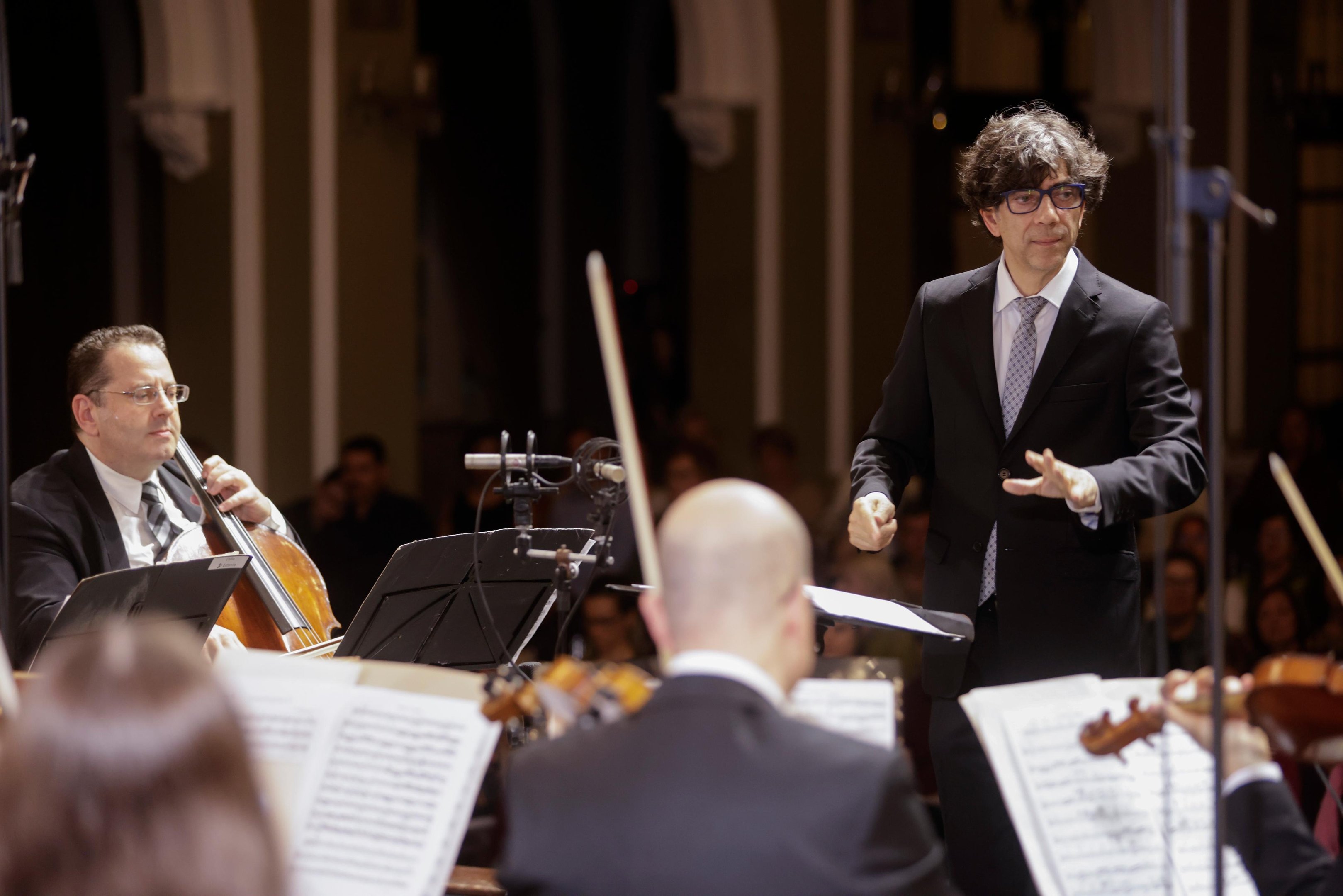 Orquestra da Ulbra, regida por Tiago Flores, abre neste domingo, &agrave;s 19h, a s&eacute;rie Domingo Cl&aacute;ssico Petrobras, na Associa&ccedil;&atilde;o Leopoldina Juvenil