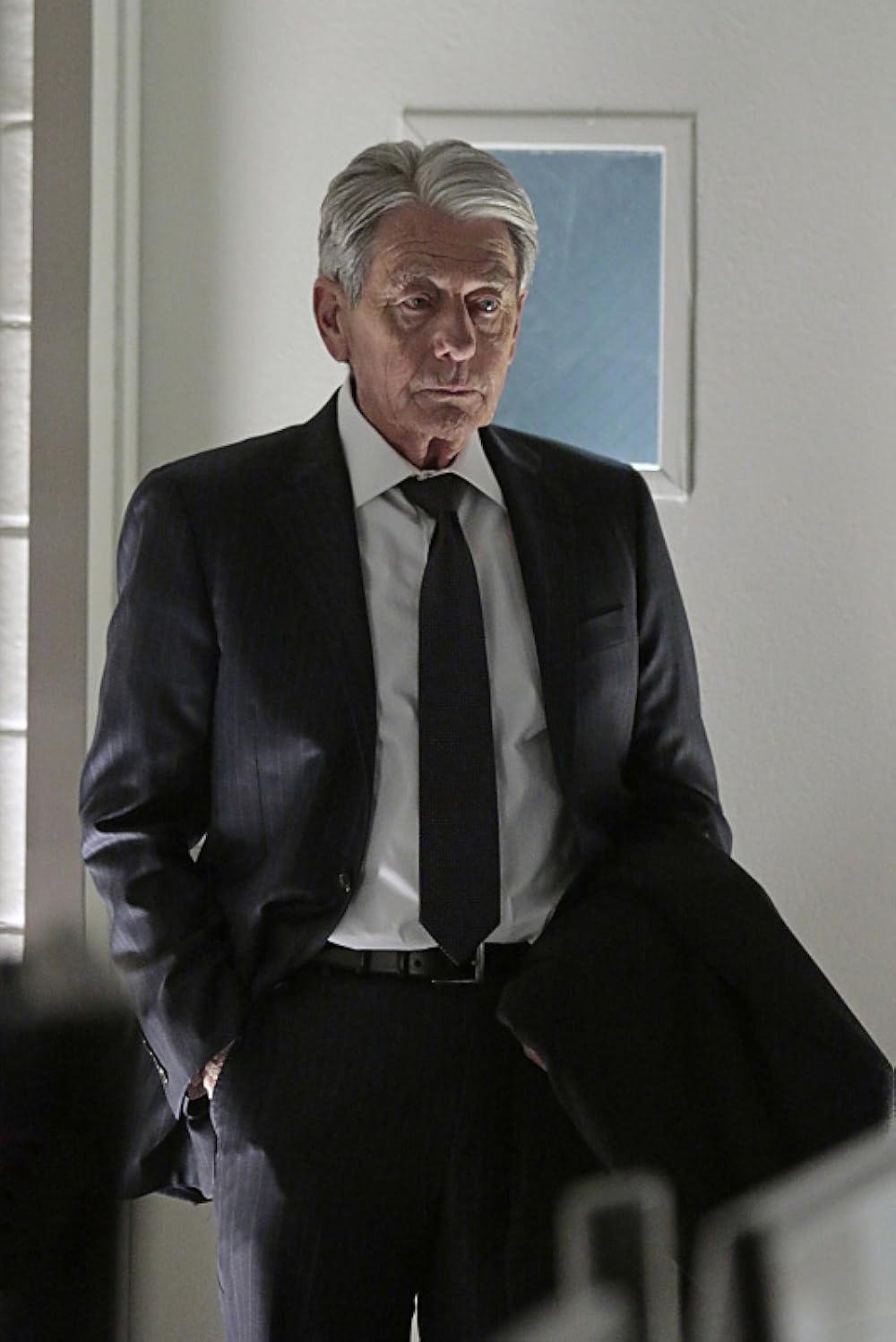 John Nolan em "Pessoa de Interesse" (2011)