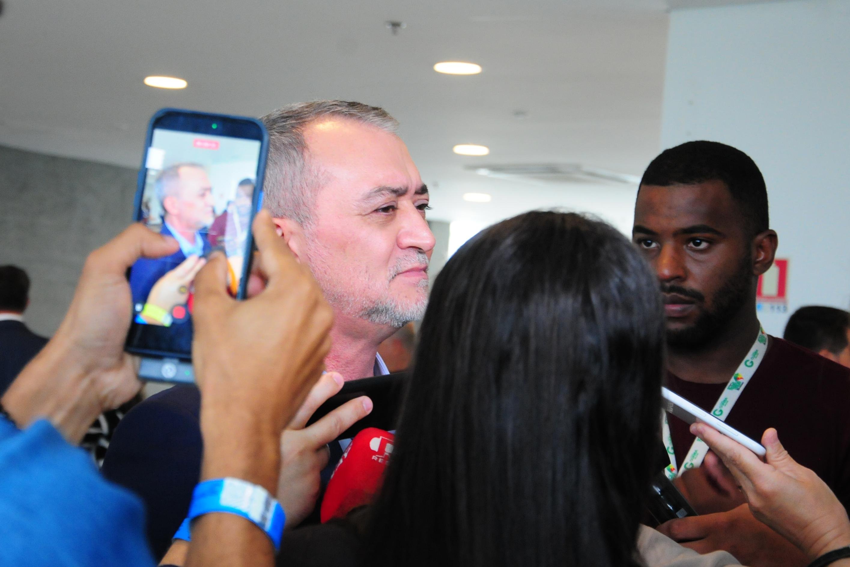 Ap&oacute;s interven&ccedil;&atilde;o do diret&oacute;rio nacional, pr&eacute;-candidatura de Pretto ao Piratini foi derrubada