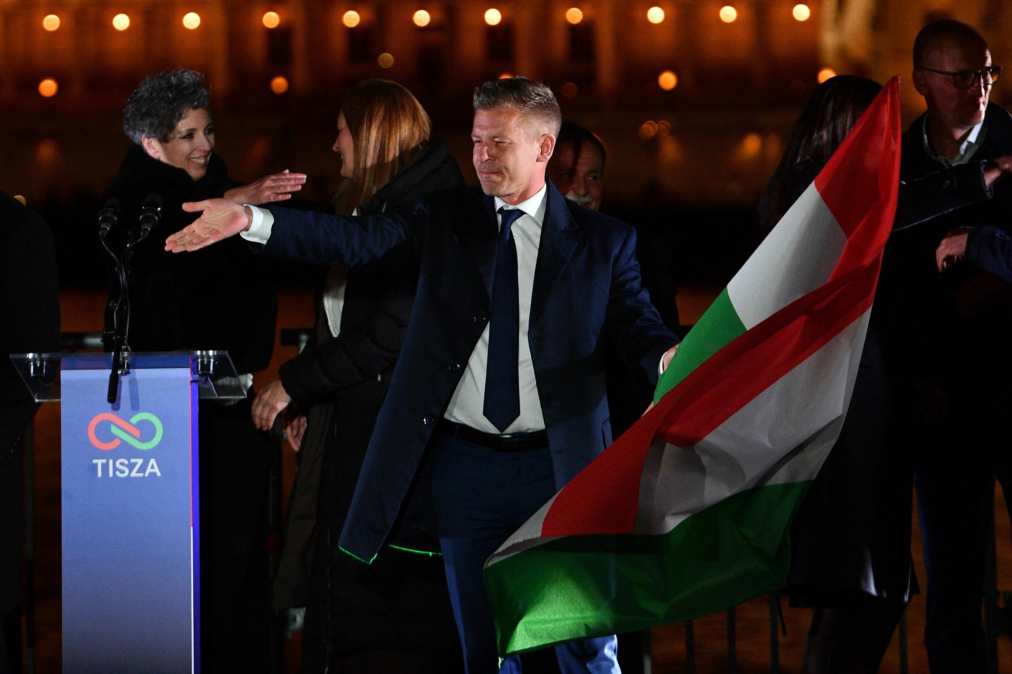 P&eacute;ter Magyar promete governar para todos na Hungria