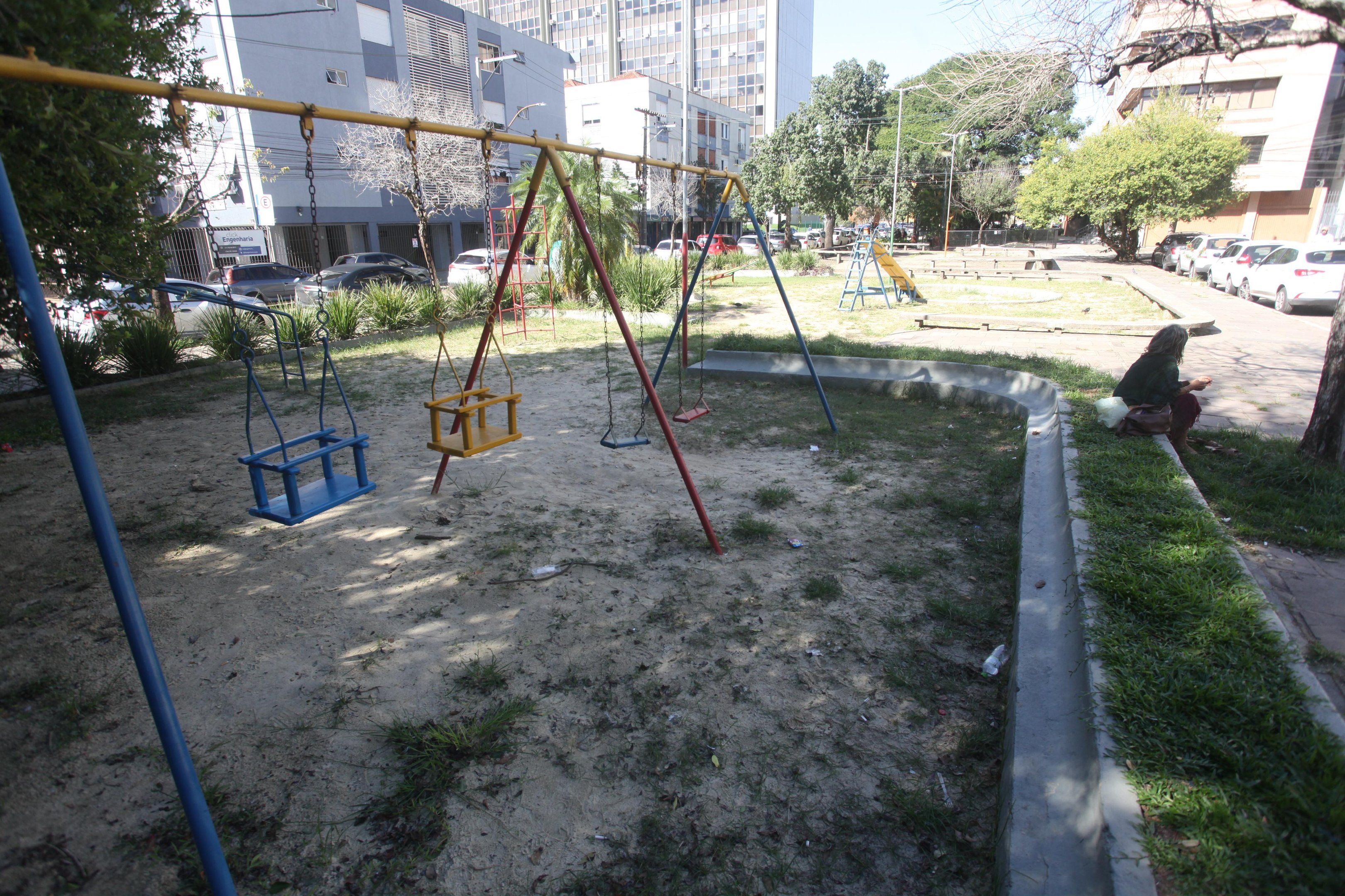 Pra&ccedil;a Engenheiro Guilherme Gaudenzi no bairro Praia de Belas, em Porto Alegre.
