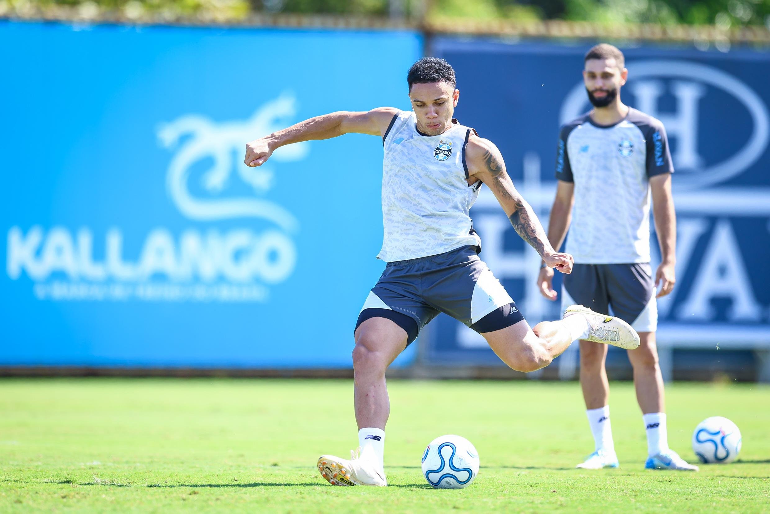 Viery deve ser titular contra os argentinos