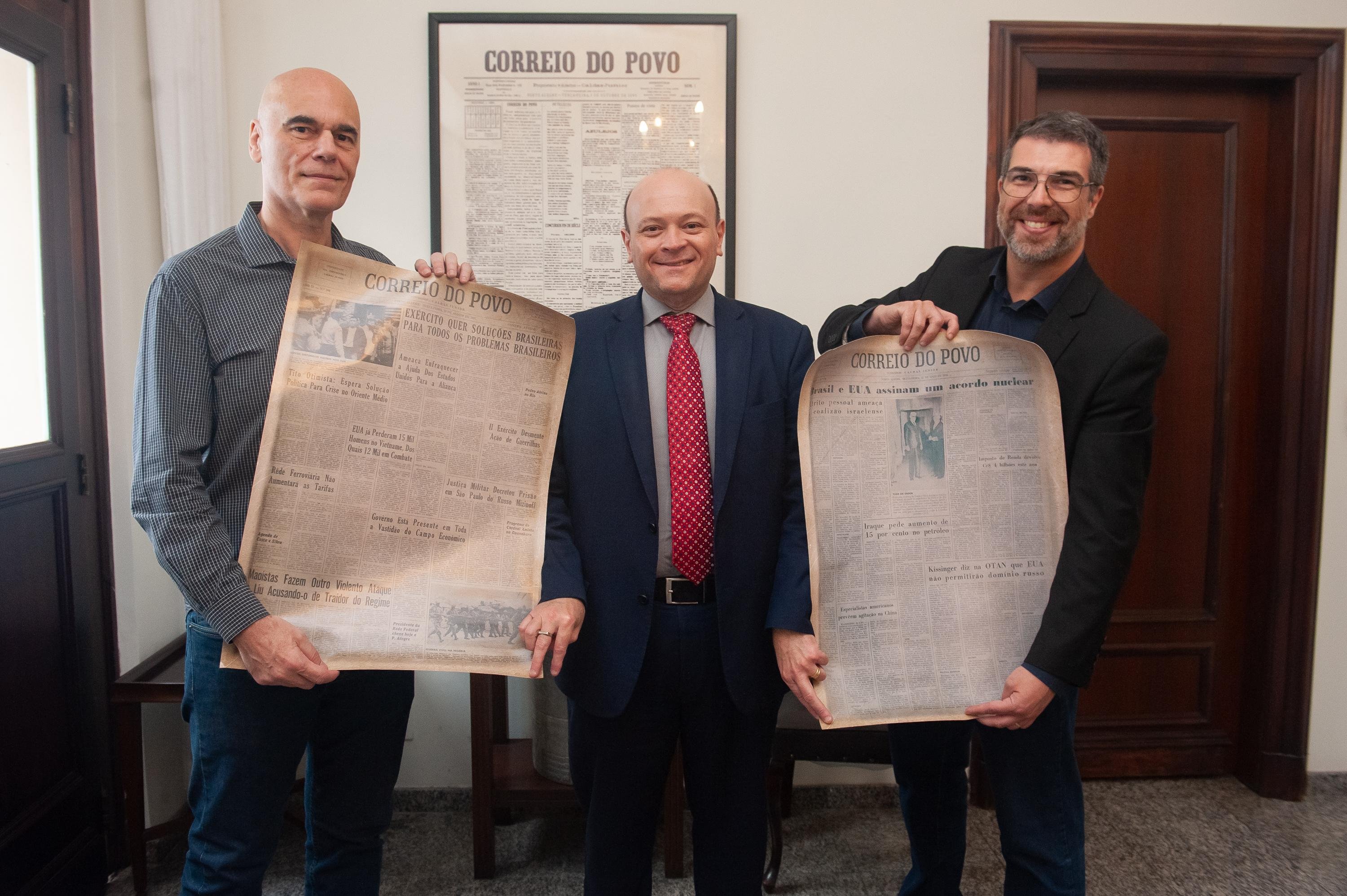 Dire&ccedil;&atilde;o do CIEE-RS visita o Correio do Povo