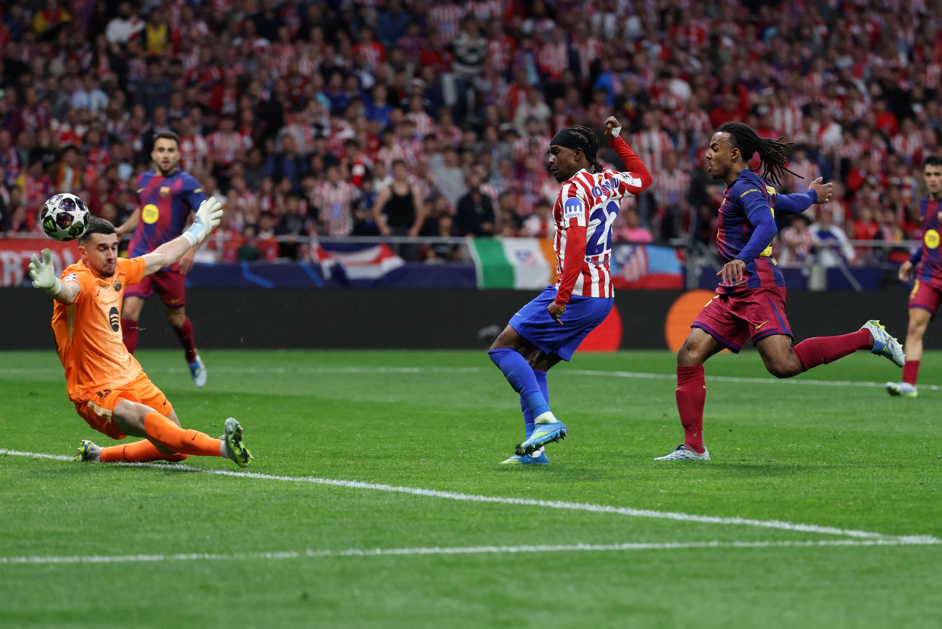 Ademola Lookman marcou o gol da classifica&ccedil;&atilde;o do Atl&eacute;tico de Madrid