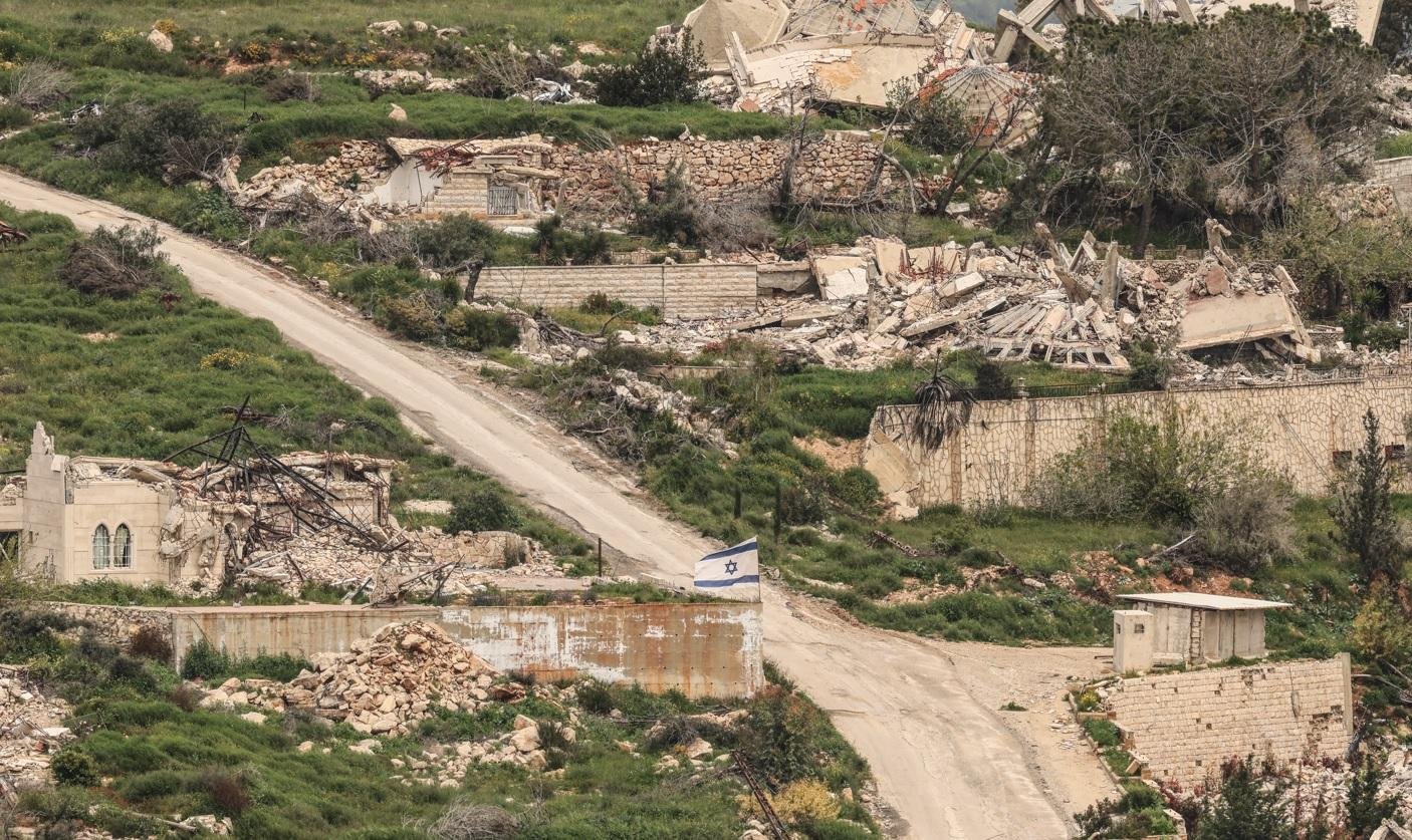 Israel ataca o sul do L&iacute;bano, e Hezbollah anuncia lan&ccedil;amento de foguetes