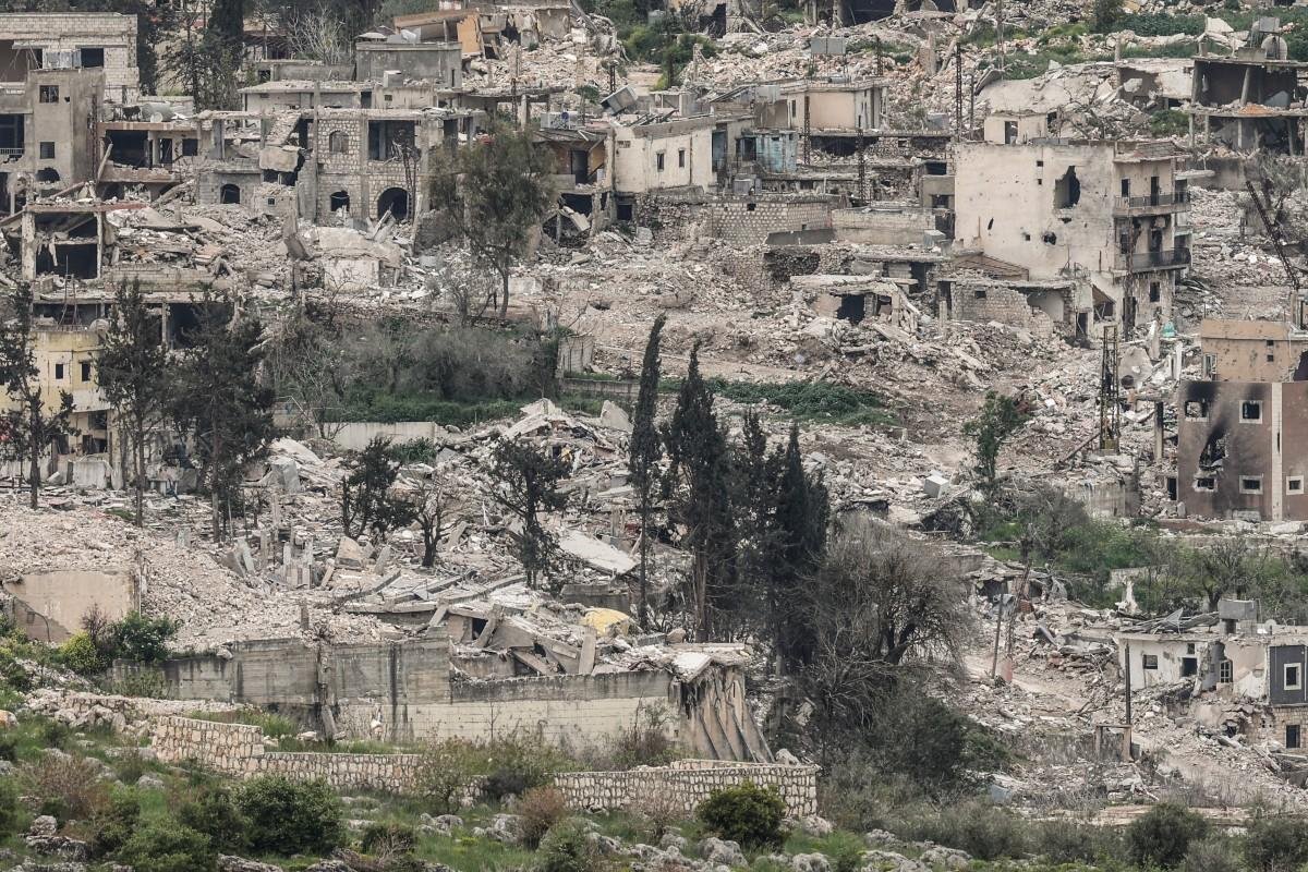 Ataques israelenses tamb&eacute;m devastaram casas no L&iacute;bano