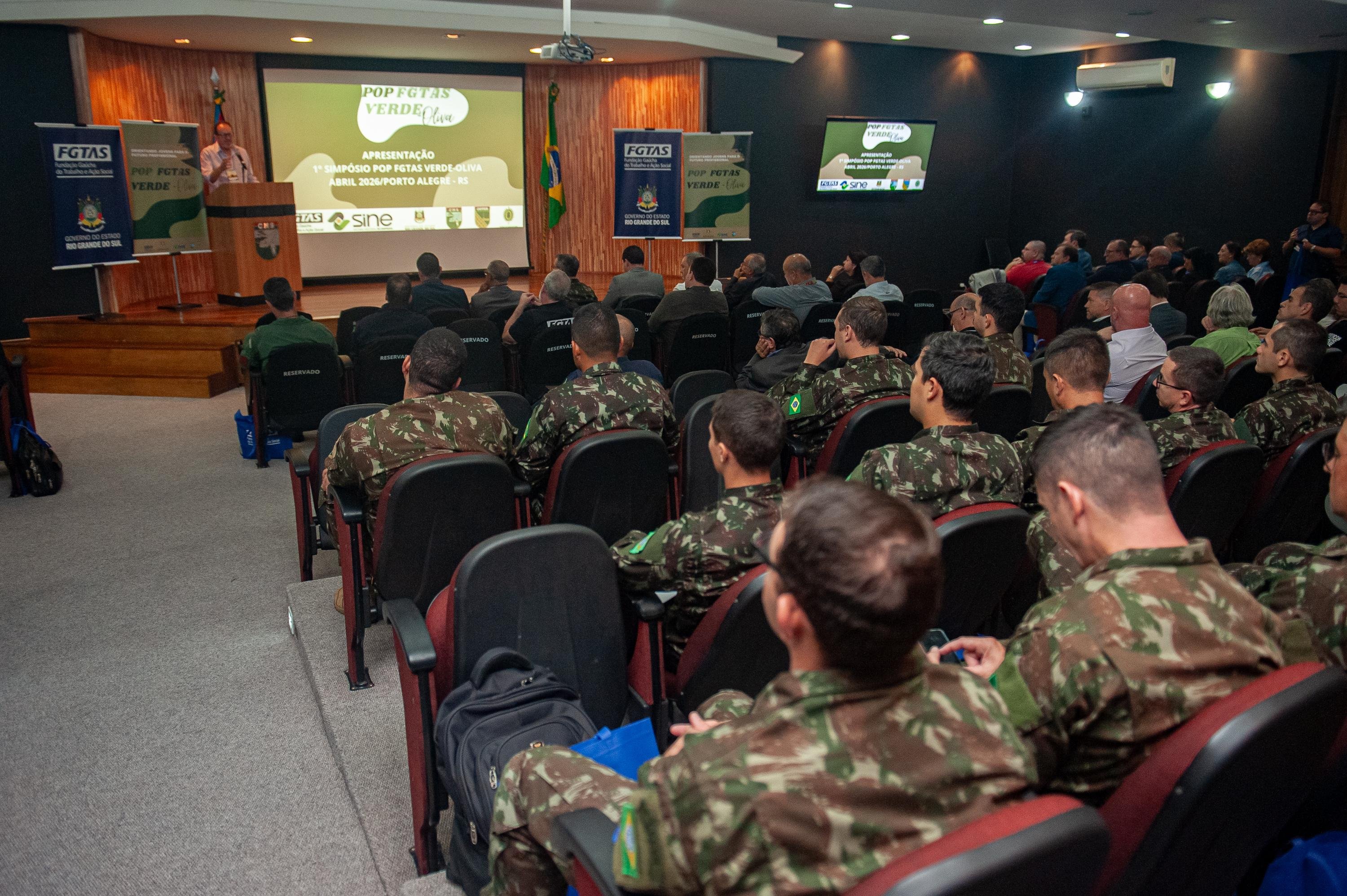 A FGTAS e o CMS realizam o 1&ordm; Simp&oacute;sio do Projeto de Orienta&ccedil;&atilde;o Profissional FGTAS Verde-Oliva