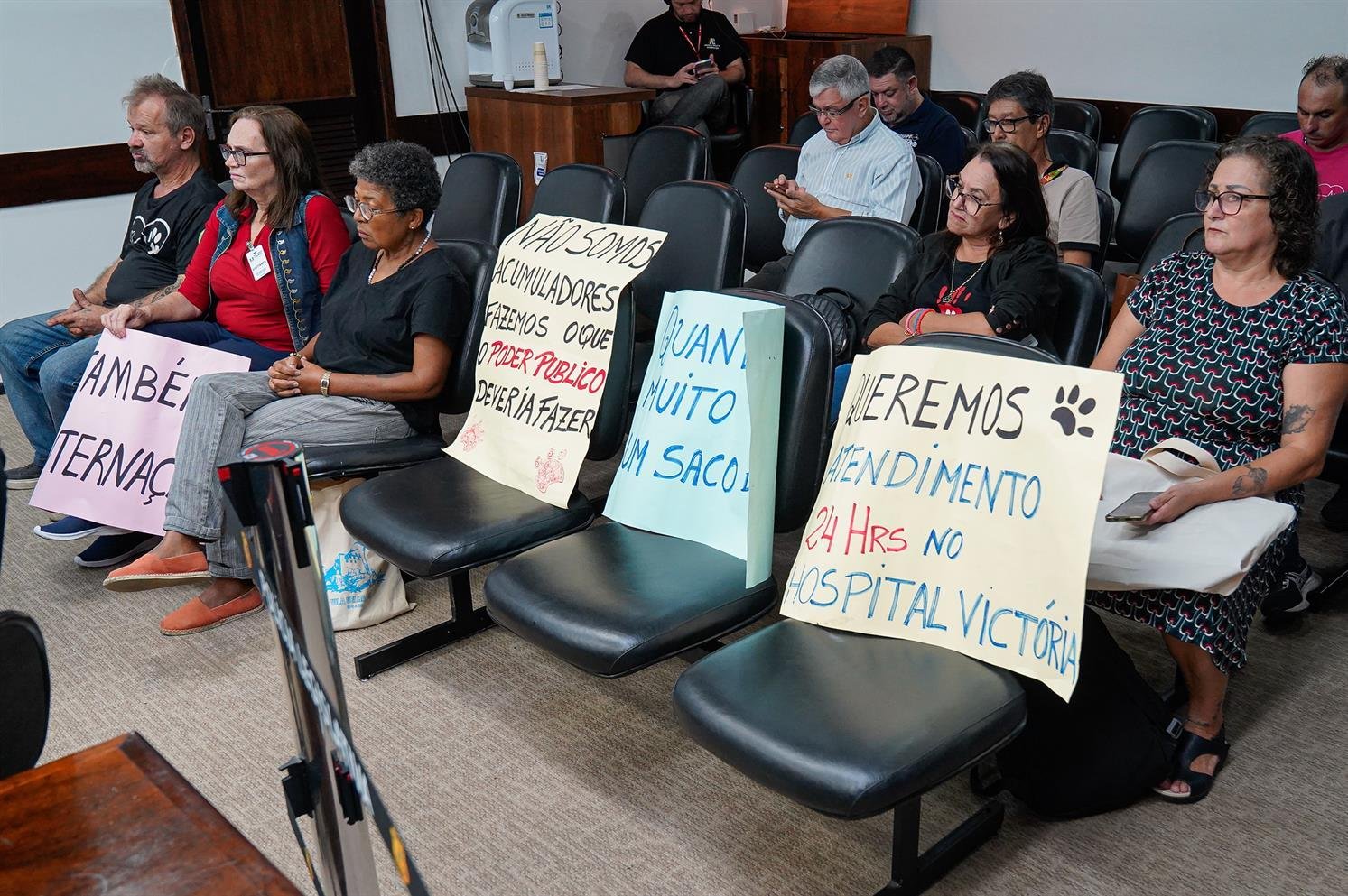 Audi&ecirc;ncia p&uacute;blica com o objetivo de debater a situa&ccedil;&atilde;o da Rede de Prote&ccedil;&atilde;o Animal no Estado do Rio Grande do Sul