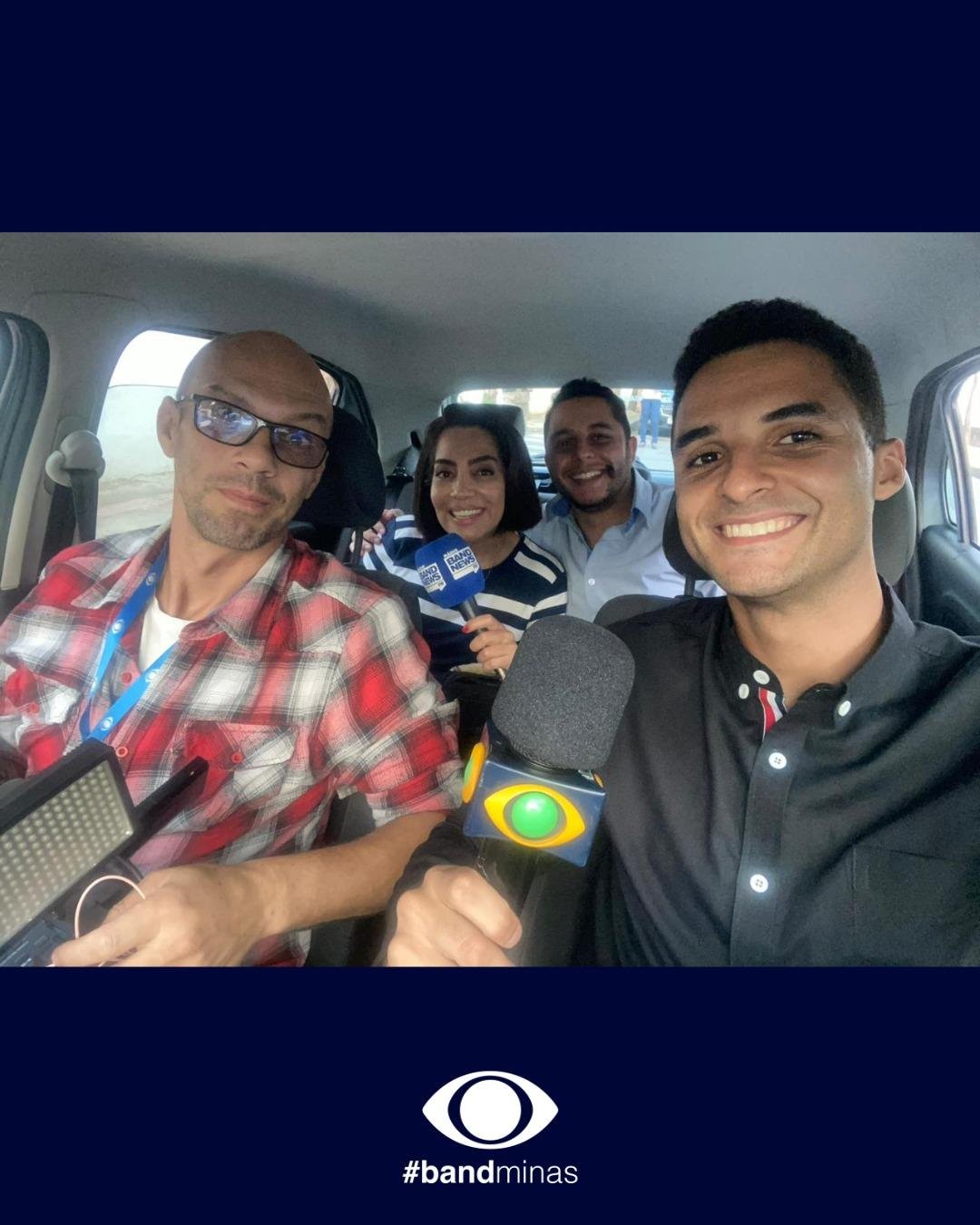 Cinegrafista ga&uacute;cho morre em acidente com carro de reportagem em rodovia de MG
