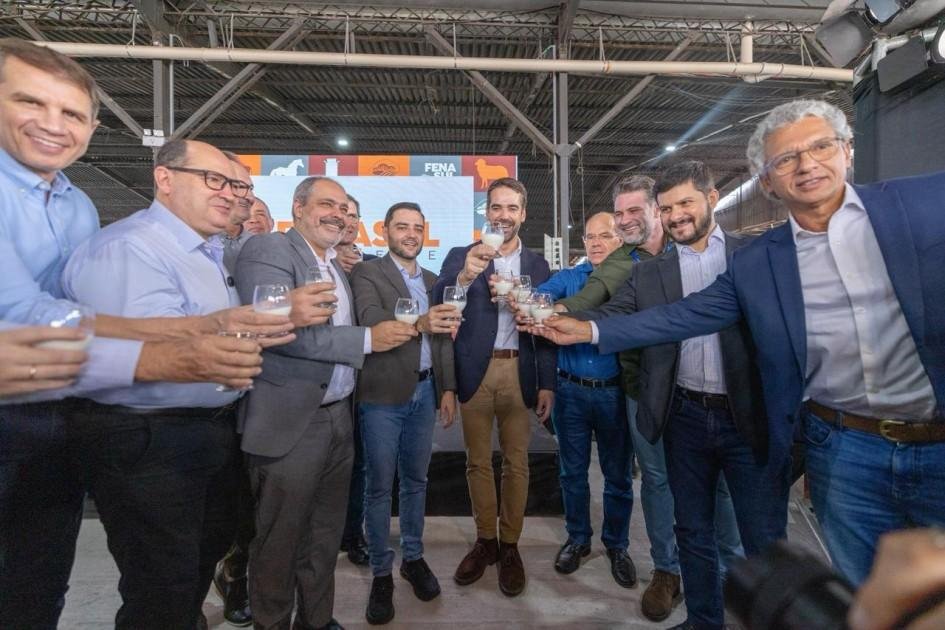 Lan&ccedil;amento em Esteio reuniu pol&iacute;ticos, autoridades e lideran&ccedil;as do Estado e do agro